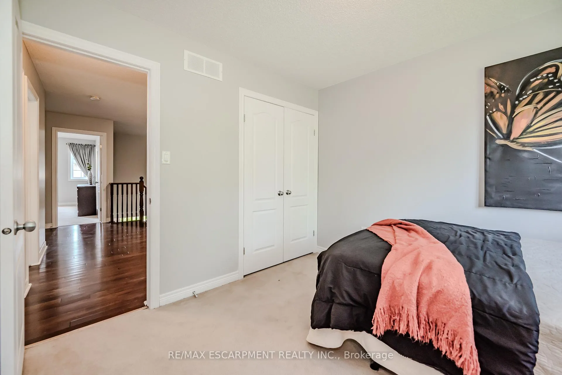 Photo 35 of 56 Liddycoat Lane, Hamilton, Ancaster — HOMEH