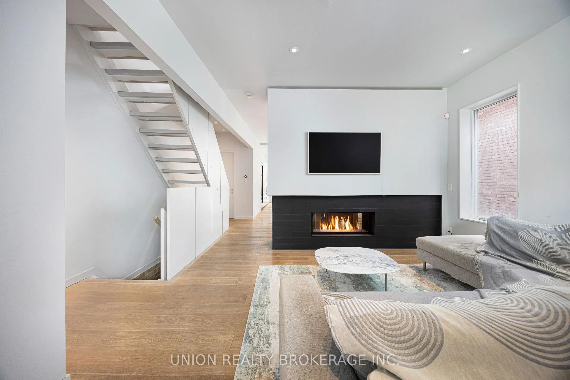 Photo 5 of 19 Brooklyn Avenue, Toronto, South Riverdale — HOMEH