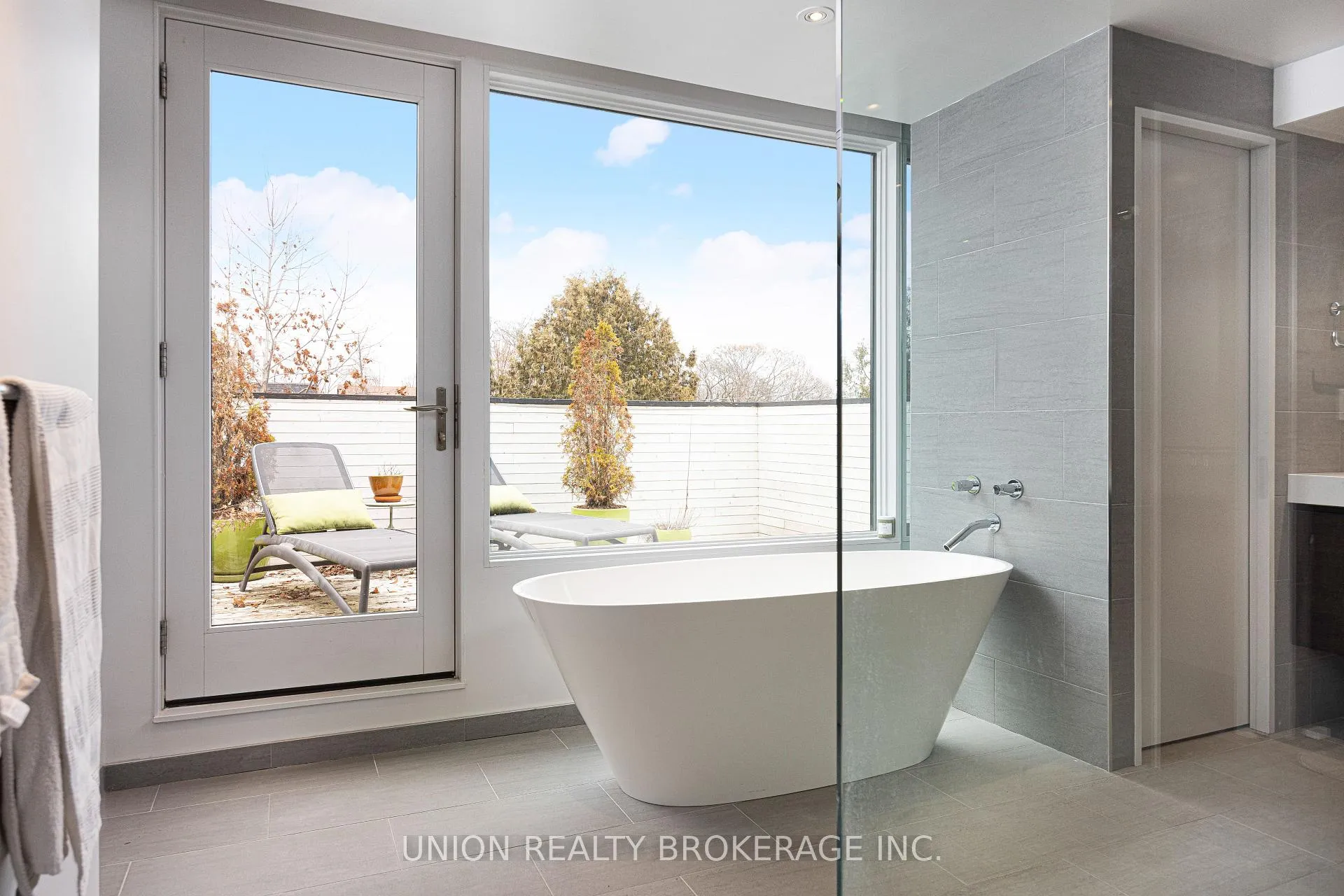 Photo 31 of 19 Brooklyn Avenue, Toronto, South Riverdale — HOMEH