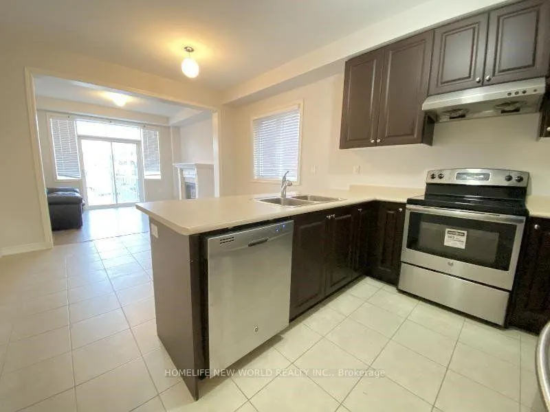 Photo 5 of 9325 Kennedy Road, Markham, Berczy — HOMEH