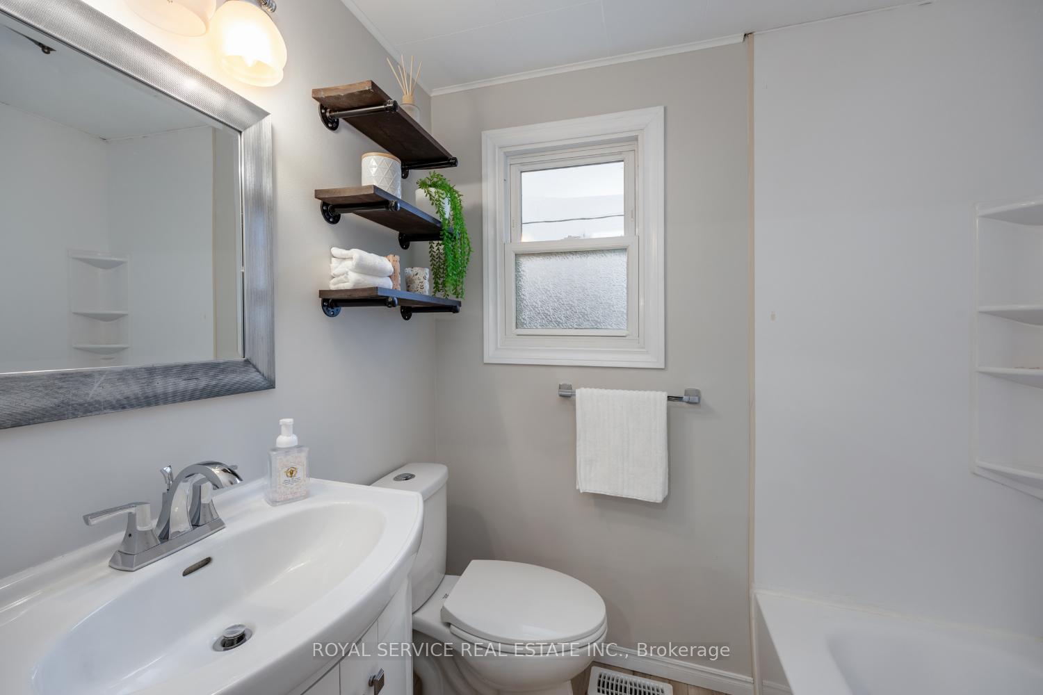 Photo 22 of 16 Hunter Street, Cavan Monaghan, Millbrook Village — HOMEH