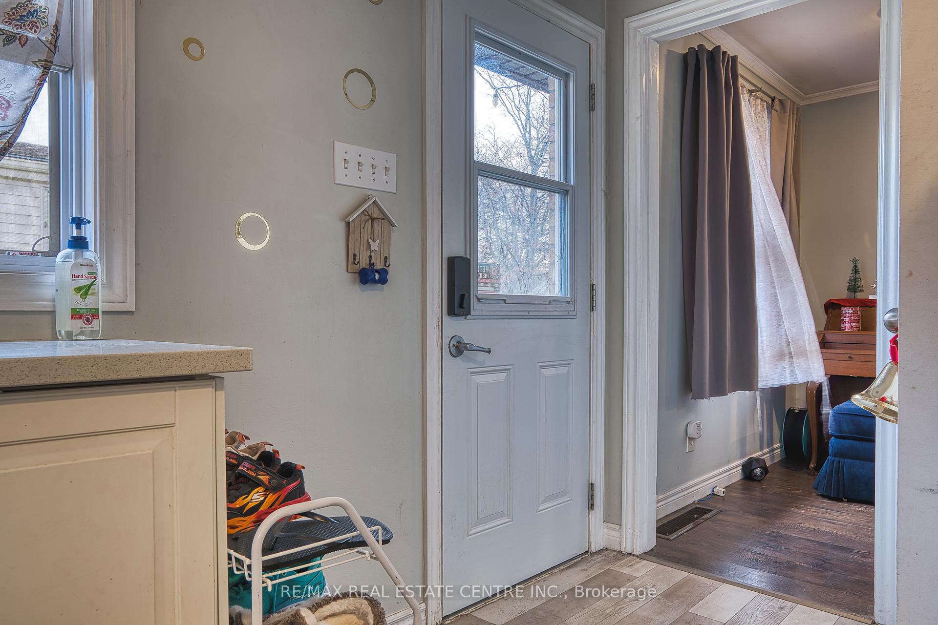 Photo 12 of 244 Cameron Street, Goderich, Goderich (Town) — HOMEH