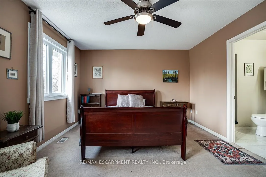Photo 23 of Unit 11, 1809 Upper Wentworth Street, Hamilton, Allison — HOMEH