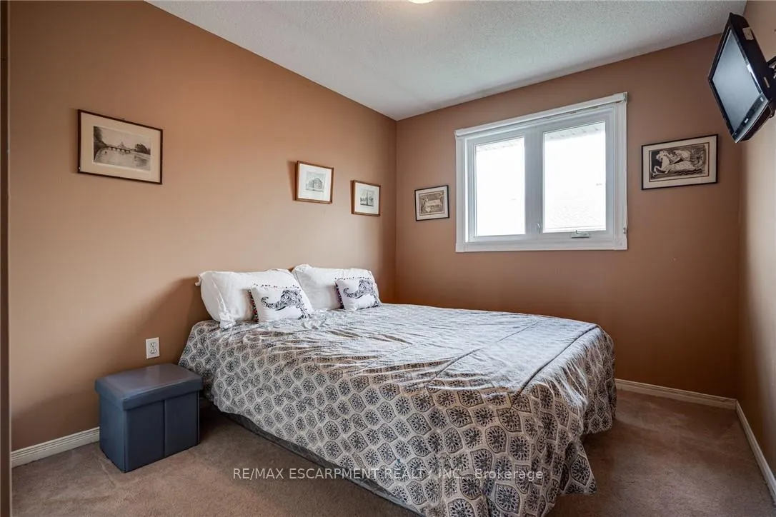 Photo 29 of Unit 11, 1809 Upper Wentworth Street, Hamilton, Allison — HOMEH