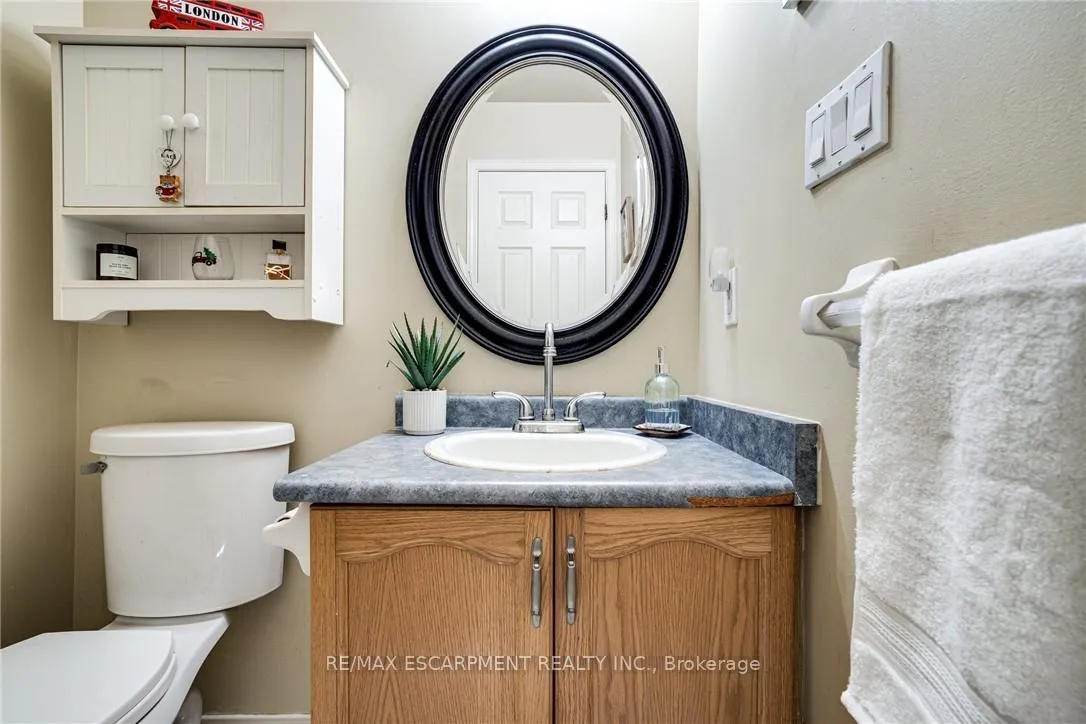 Photo 30 of Unit 11, 1809 Upper Wentworth Street, Hamilton, Allison — HOMEH