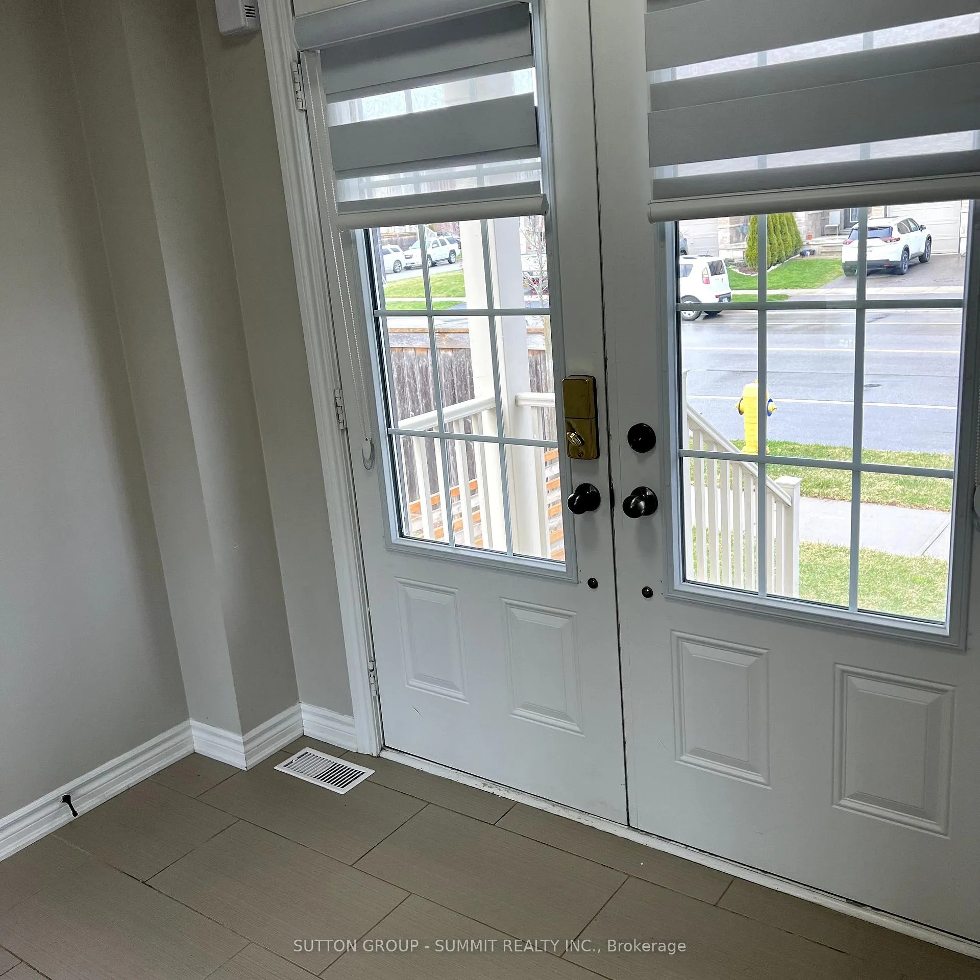 Photo 3 of 51 Arnold Marshall Boulevard, Haldimand — HOMEH