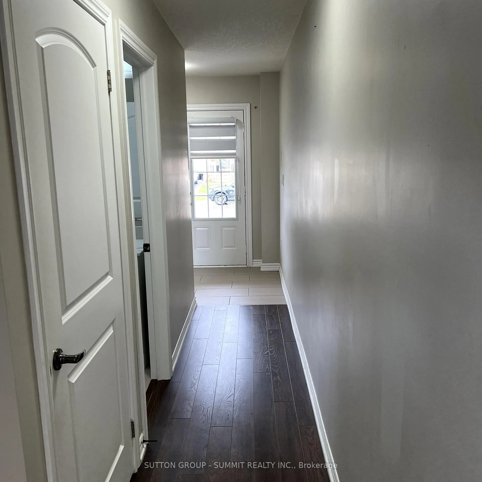 Photo 4 of 51 Arnold Marshall Boulevard, Haldimand — HOMEH