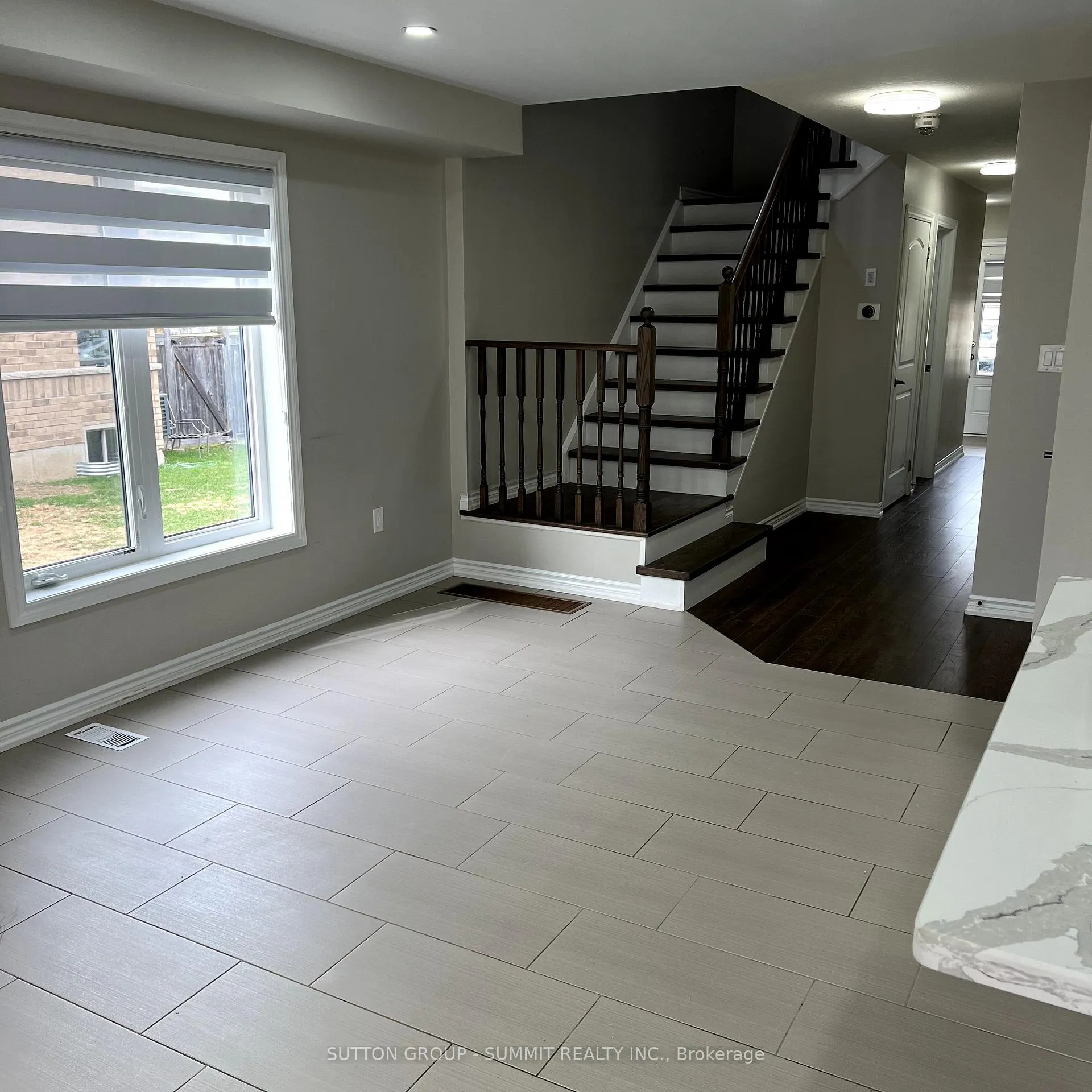 Photo 14 of 51 Arnold Marshall Boulevard, Haldimand — HOMEH