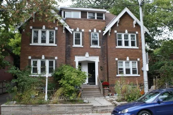 Photo 1 of Unit Unit 4 (Basement Unit), 8 Avion Avenue, Toronto, The Beaches — HOMEH