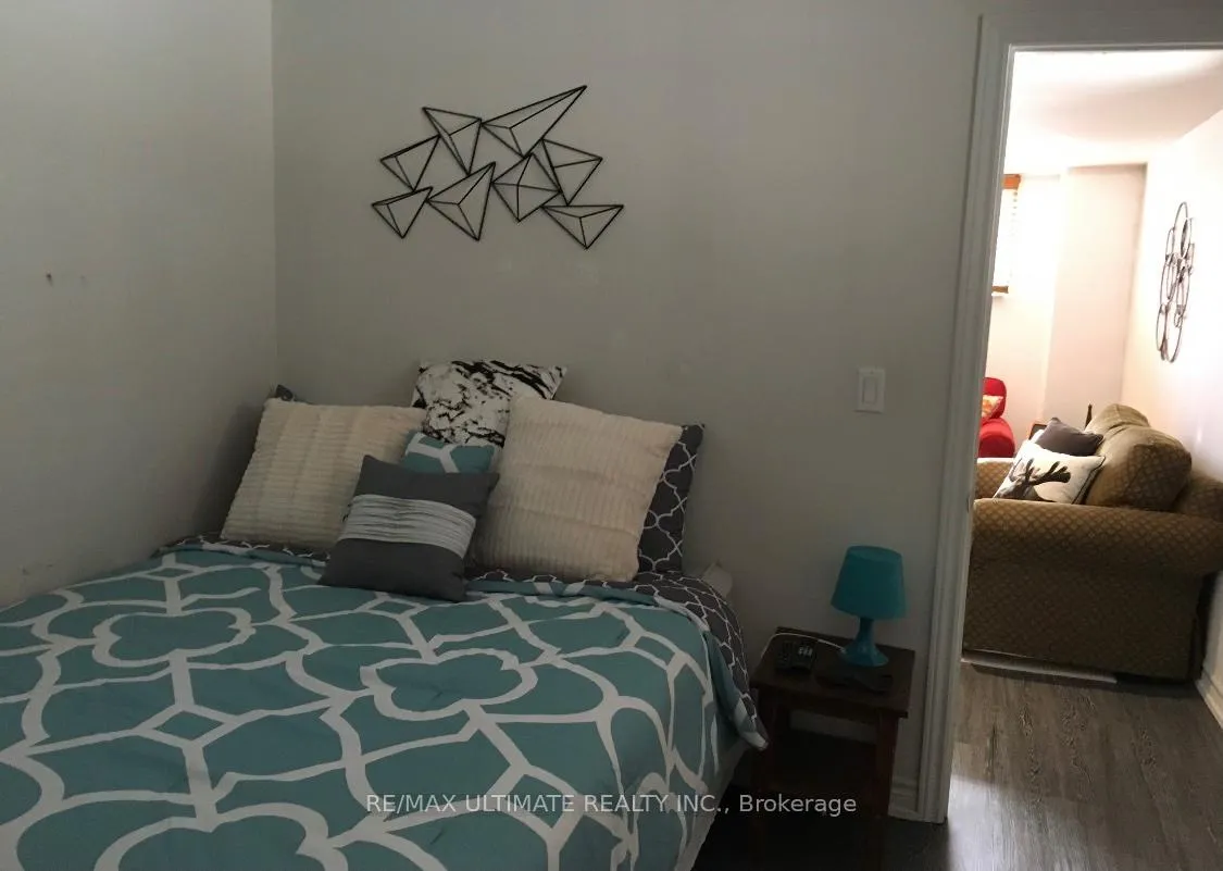 Photo 12 of Unit Unit 4 (Basement Unit), 8 Avion Avenue, Toronto, The Beaches — HOMEH