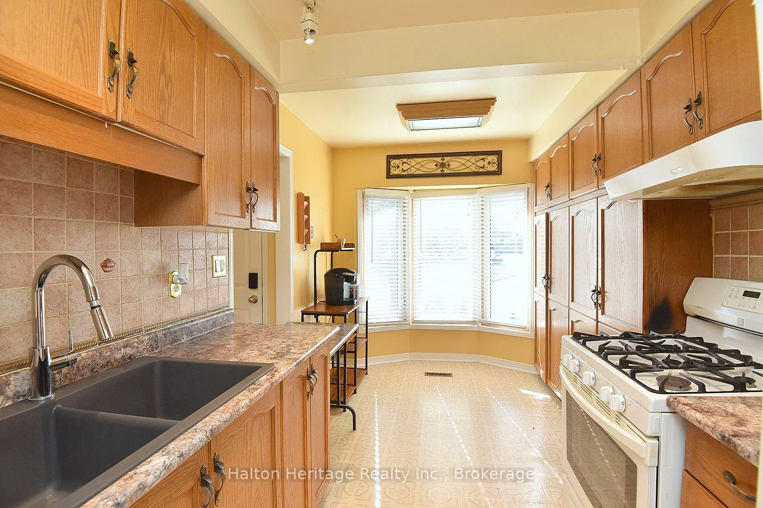 Photo 16 of Unit 1, 503 Highway 8, Hamilton, Stoney Creek — HOMEH