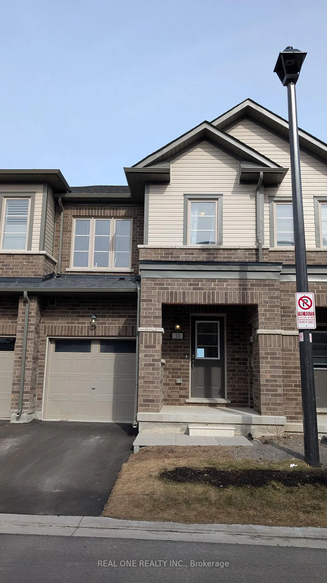 Photo 1 of 30 Senay Circle, Clarington, Courtice — HOMEH