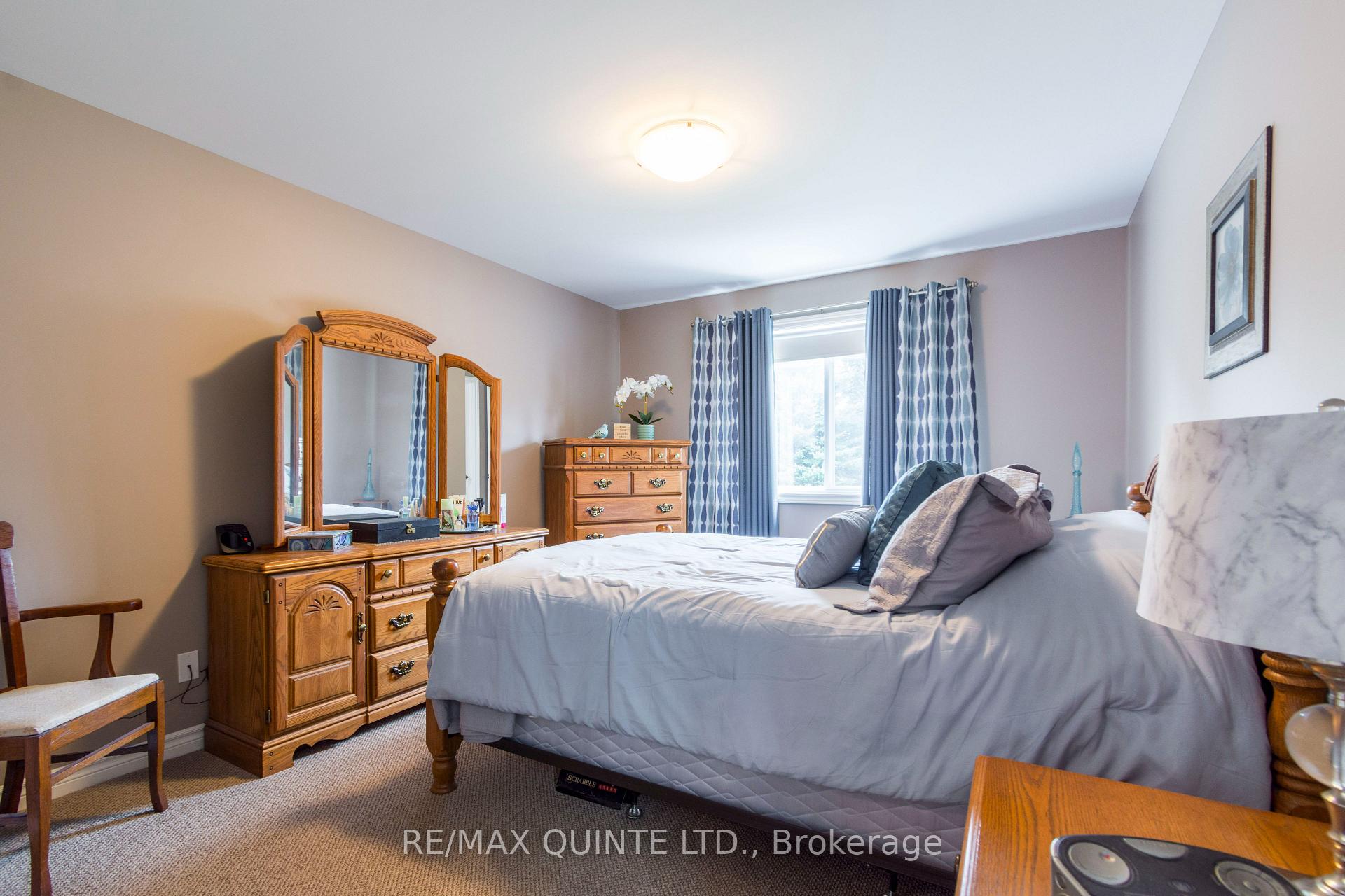 Photo 16 of 35 Glenview Crescent, Belleville, Belleville Ward — HOMEH
