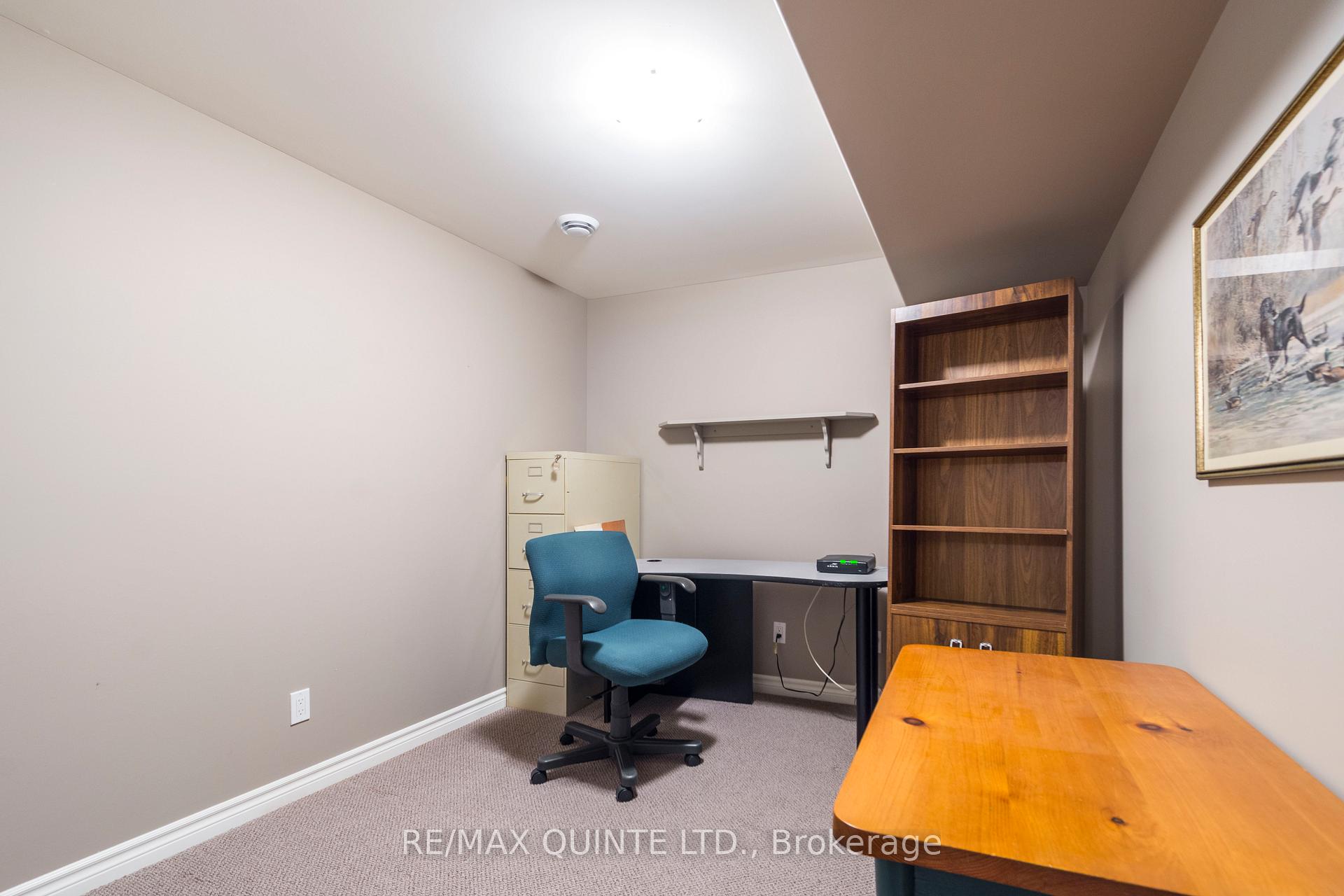 Photo 24 of 35 Glenview Crescent, Belleville, Belleville Ward — HOMEH