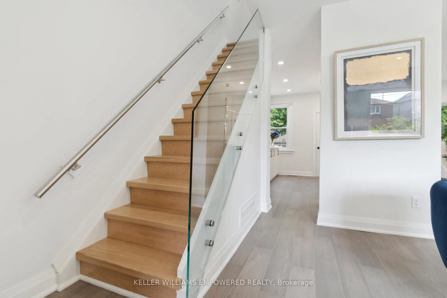 Photo 18 of 352 Millwood Road, Toronto, Mount Pleasant East — HOMEH