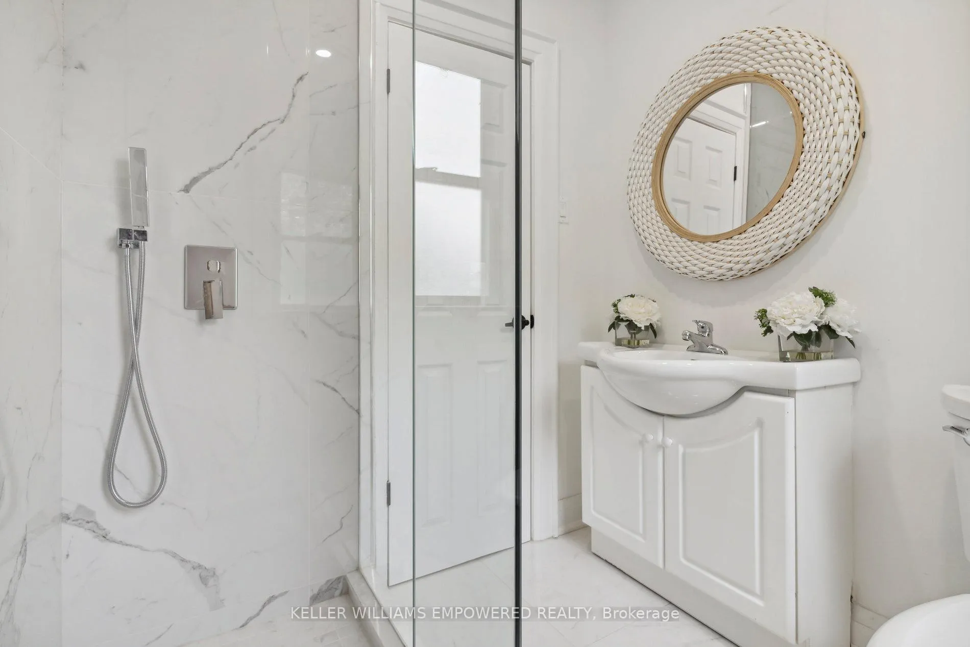 Photo 22 of 352 Millwood Road, Toronto, Mount Pleasant East — HOMEH