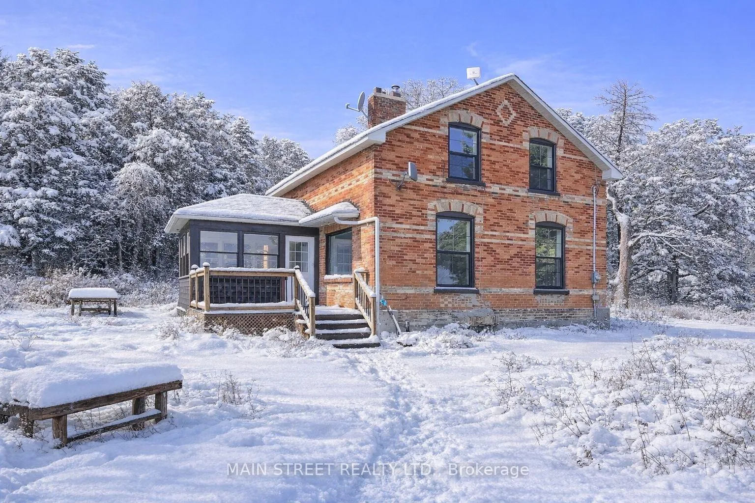 Photo 1 of 1579 Gilford Road, Innisfil, Gilford — HOMEH