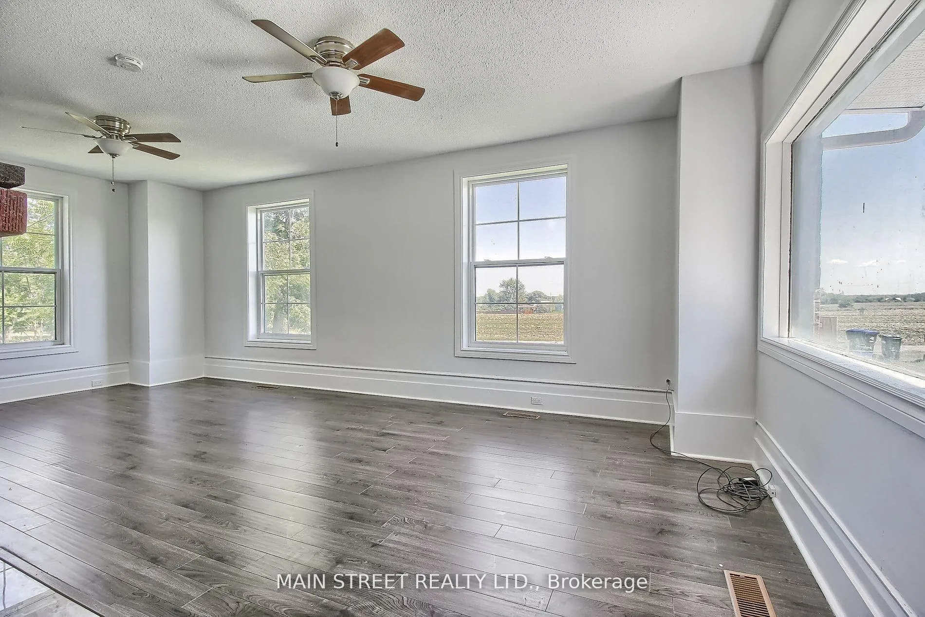 Photo 11 of 1579 Gilford Road, Innisfil, Gilford — HOMEH