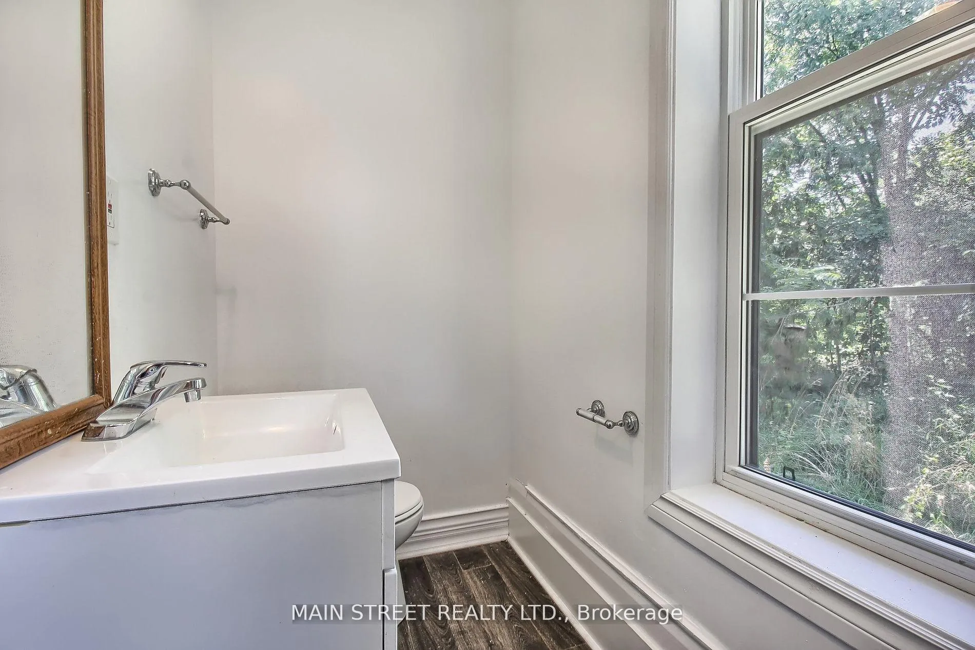 Photo 16 of 1579 Gilford Road, Innisfil, Gilford — HOMEH