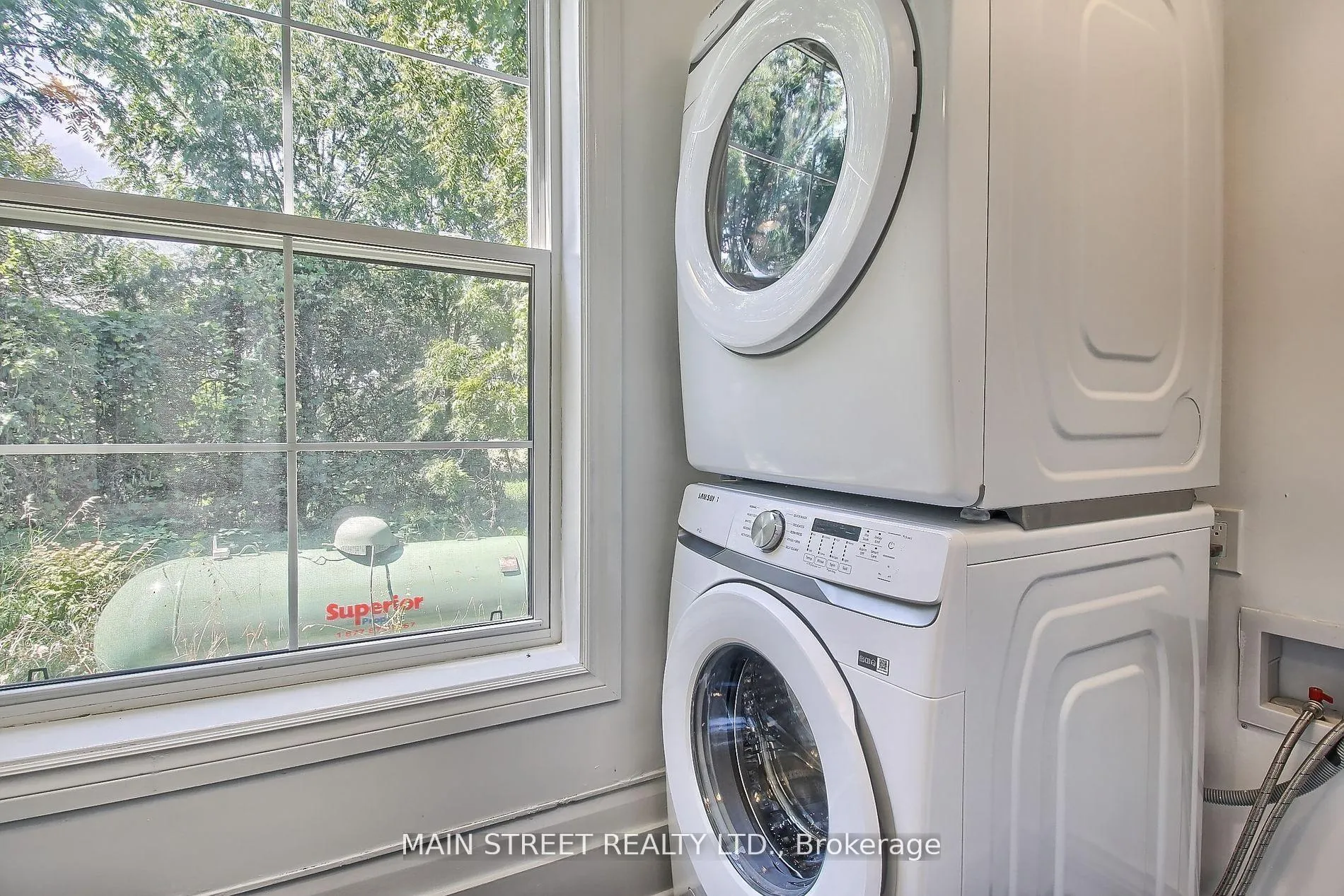 Photo 17 of 1579 Gilford Road, Innisfil, Gilford — HOMEH