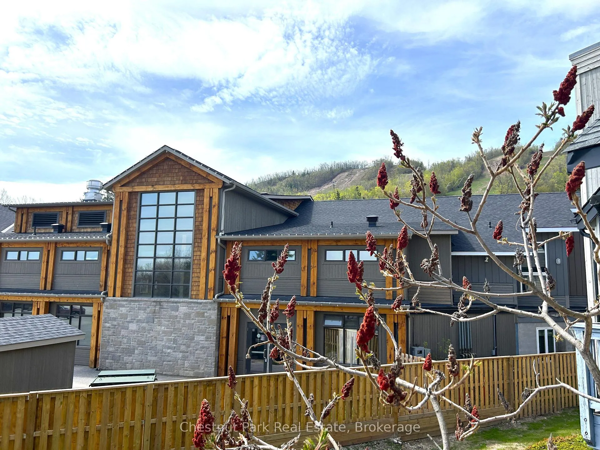 Photo 6 of Unit 415, 796468 Grey Road 19, Blue Mountains — HOMEH