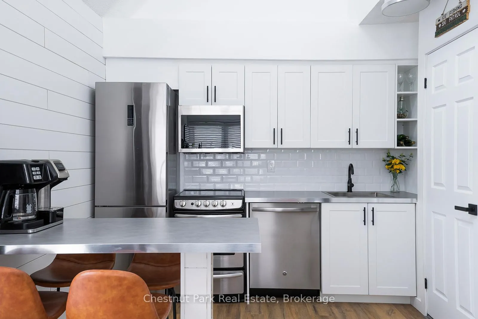 Photo 12 of Unit 415, 796468 Grey Road 19, Blue Mountains — HOMEH