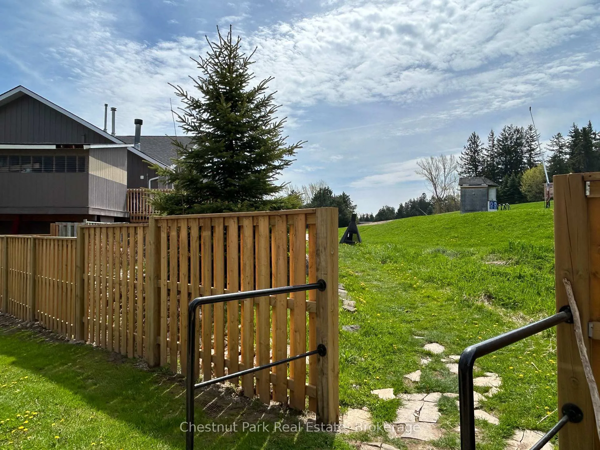 Photo 37 of Unit 415, 796468 Grey Road 19, Blue Mountains — HOMEH