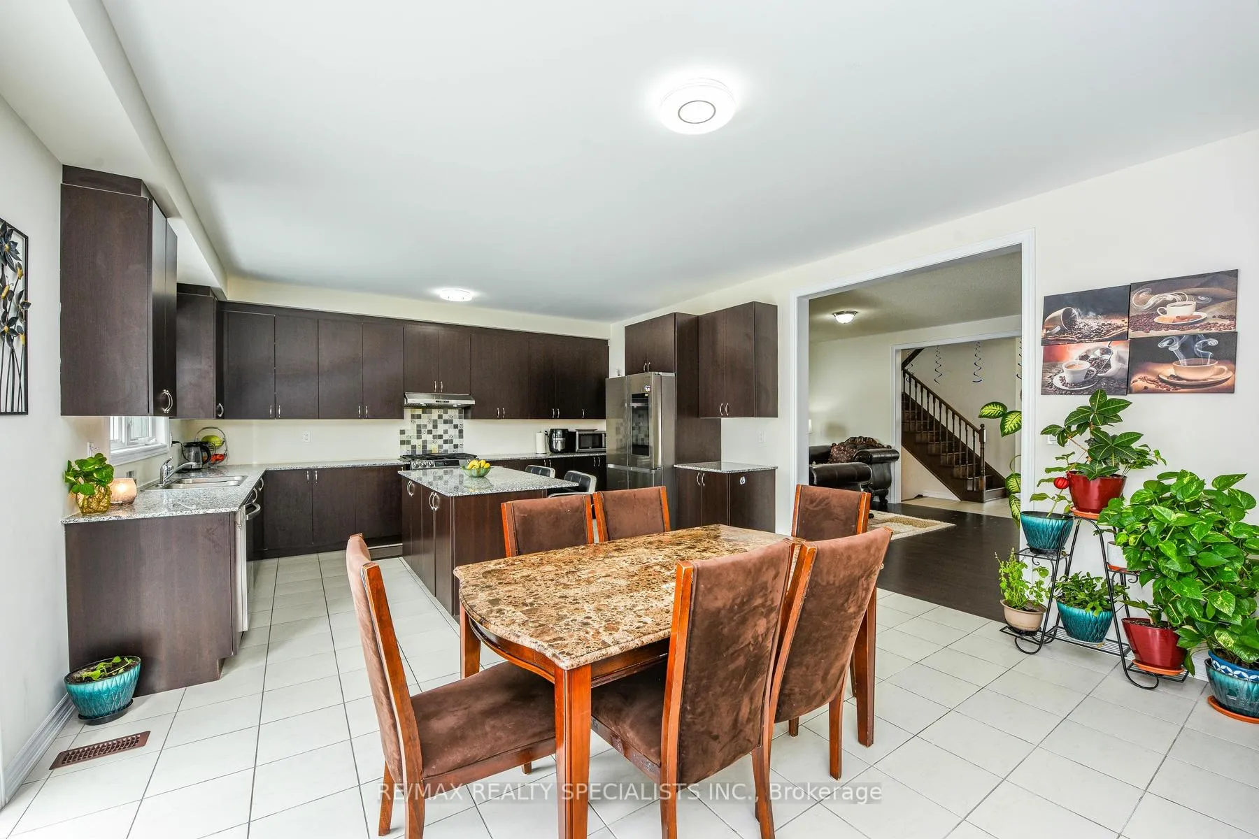 Photo 11 of 30 Portman Street, Caledon, Rural Caledon — HOMEH