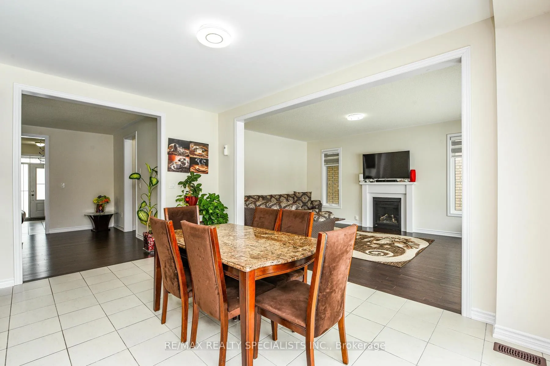 Photo 14 of 30 Portman Street, Caledon, Rural Caledon — HOMEH