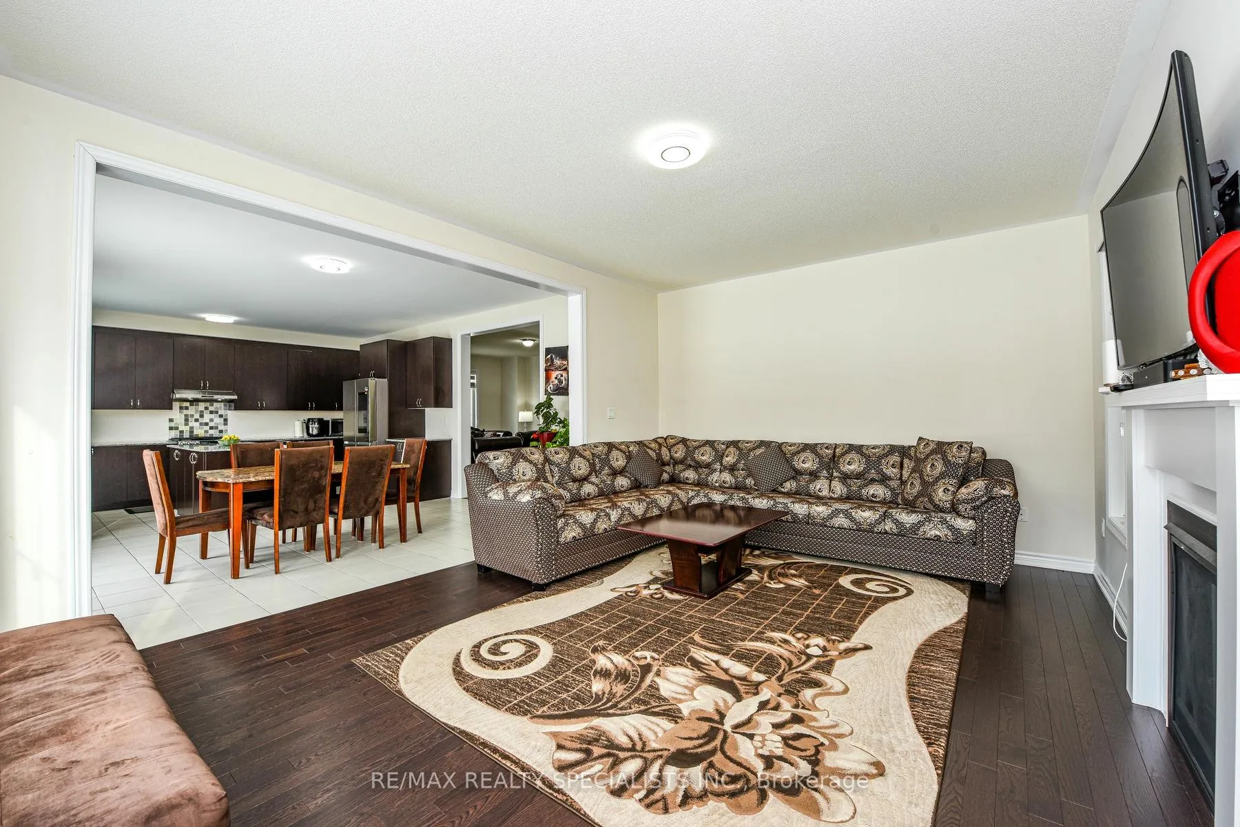 Photo 16 of 30 Portman Street, Caledon, Rural Caledon — HOMEH