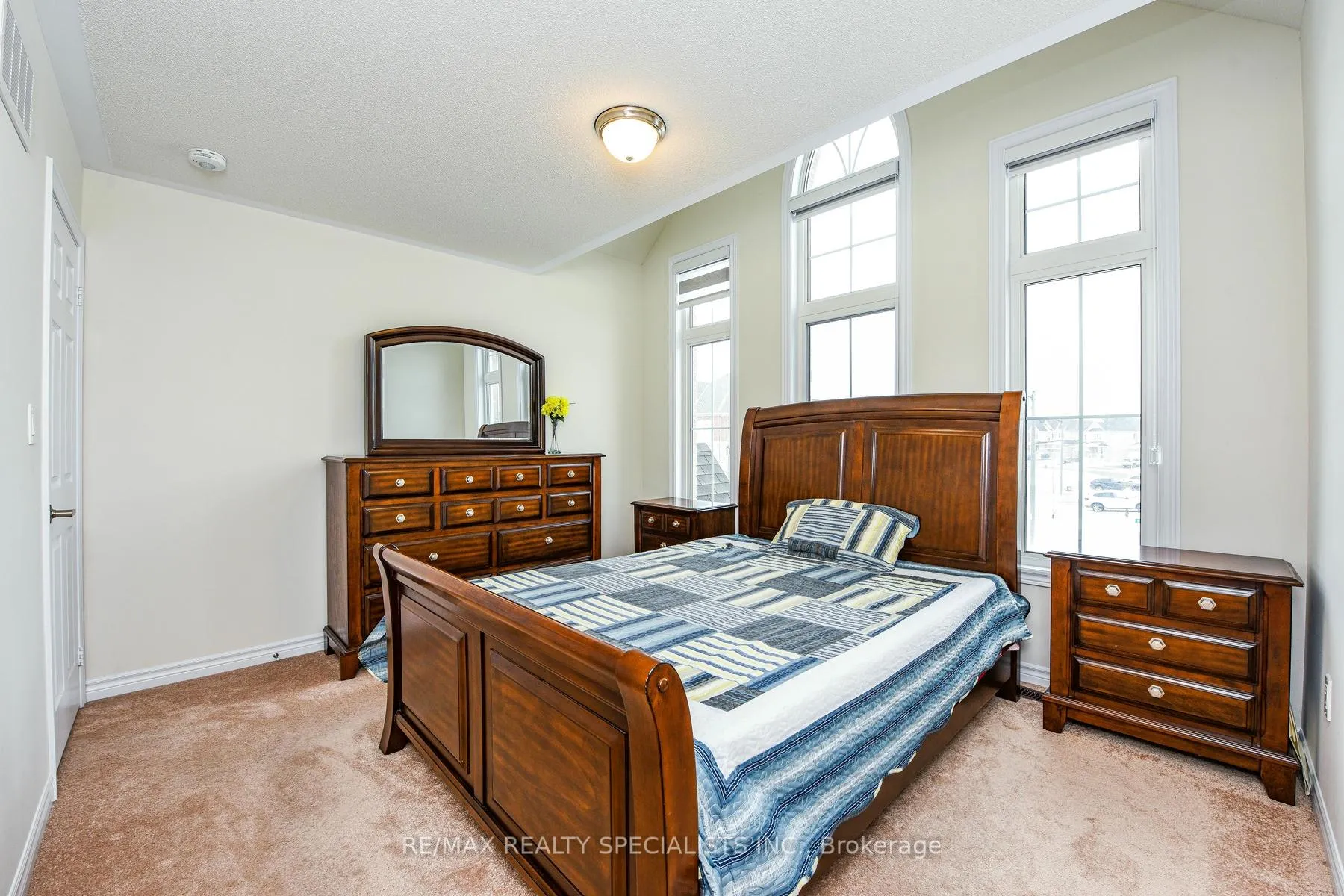 Photo 20 of 30 Portman Street, Caledon, Rural Caledon — HOMEH