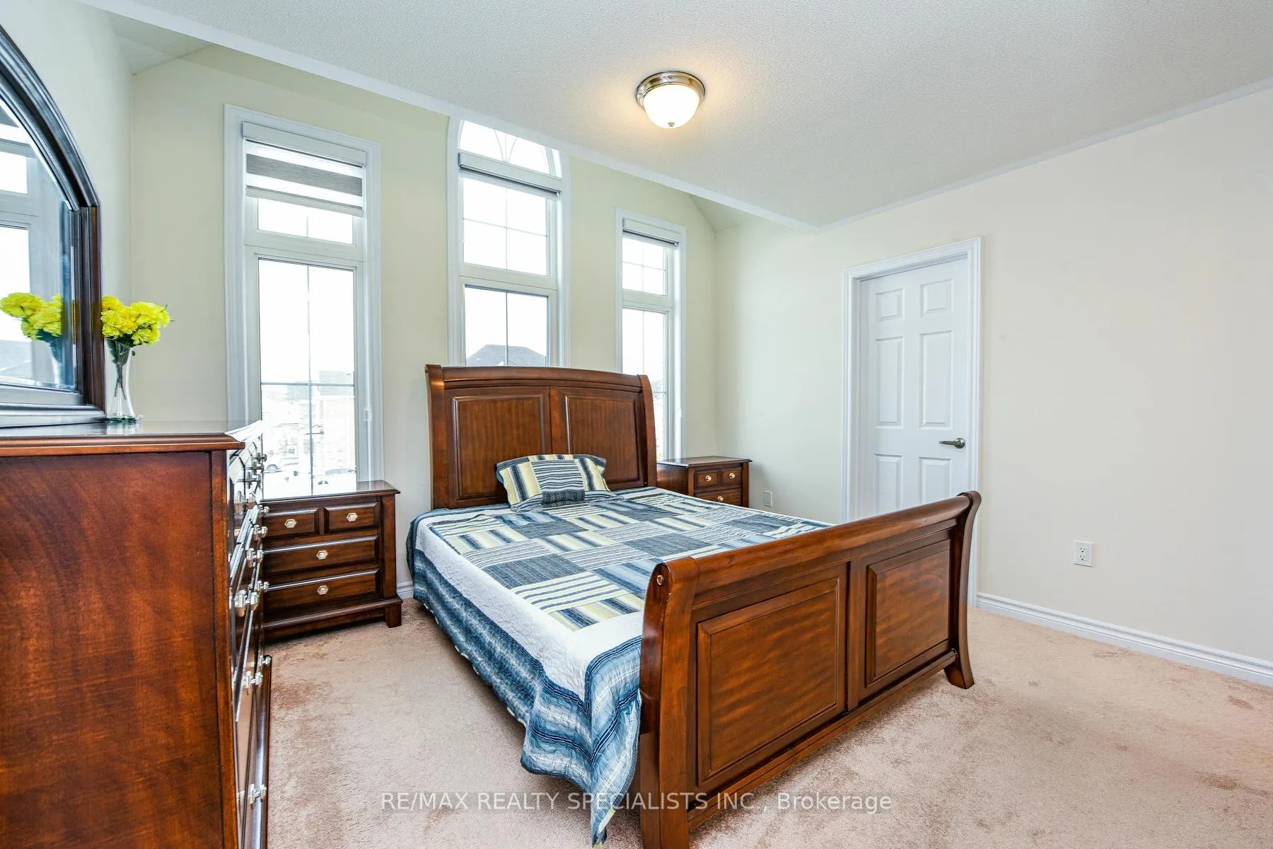 Photo 25 of 30 Portman Street, Caledon, Rural Caledon — HOMEH