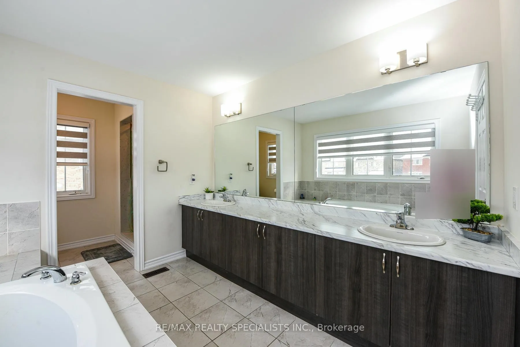 Photo 35 of 30 Portman Street, Caledon, Rural Caledon — HOMEH