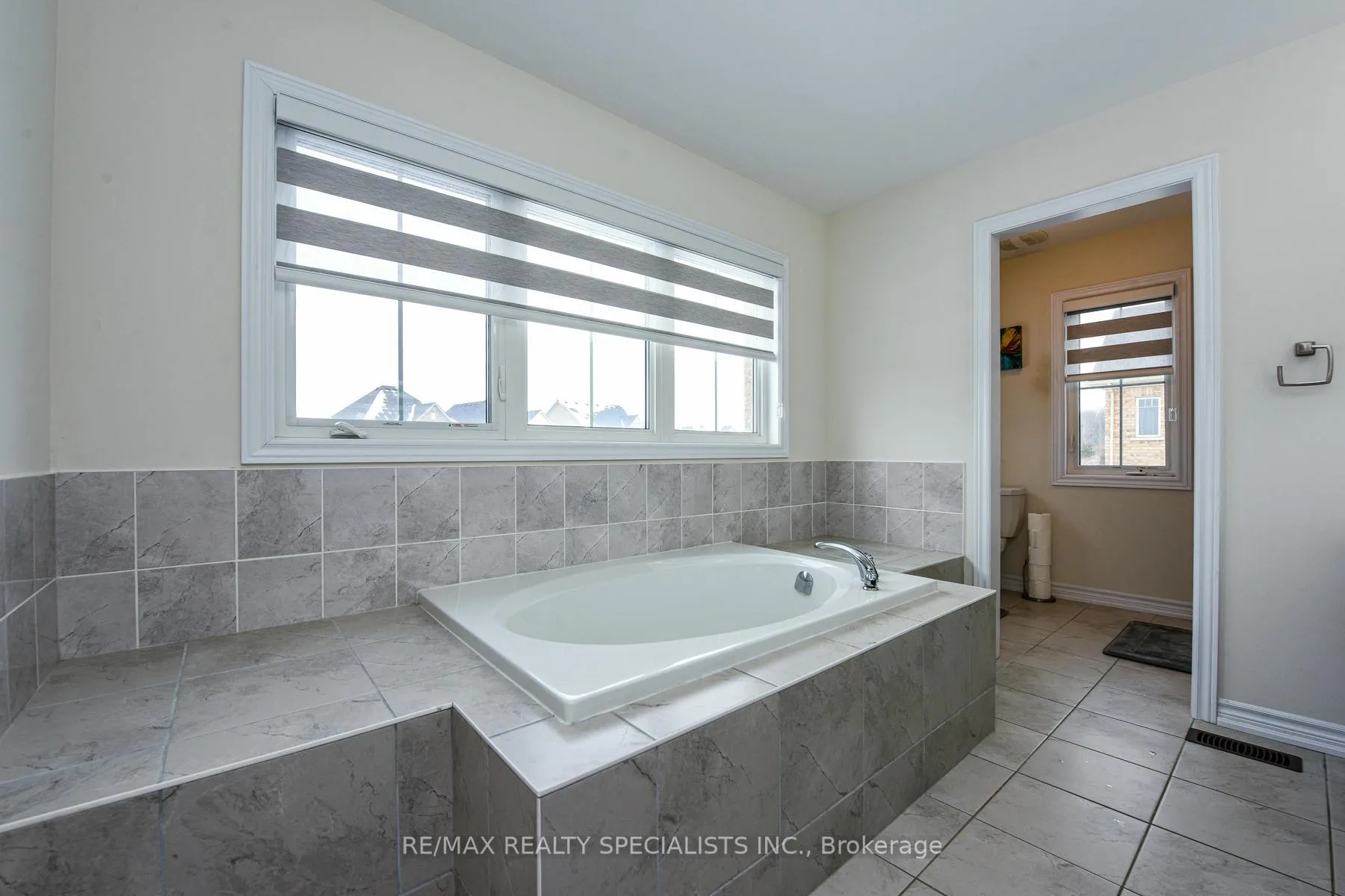 Photo 36 of 30 Portman Street, Caledon, Rural Caledon — HOMEH