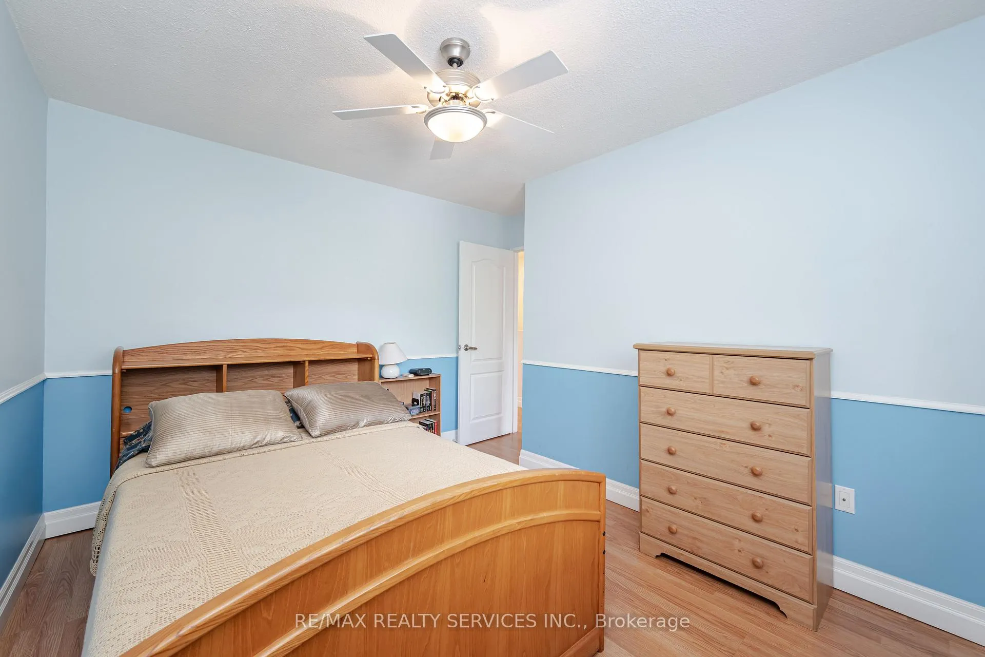 Photo 26 of 54 Tara Park Crescent, Brampton, Brampton North — HOMEH