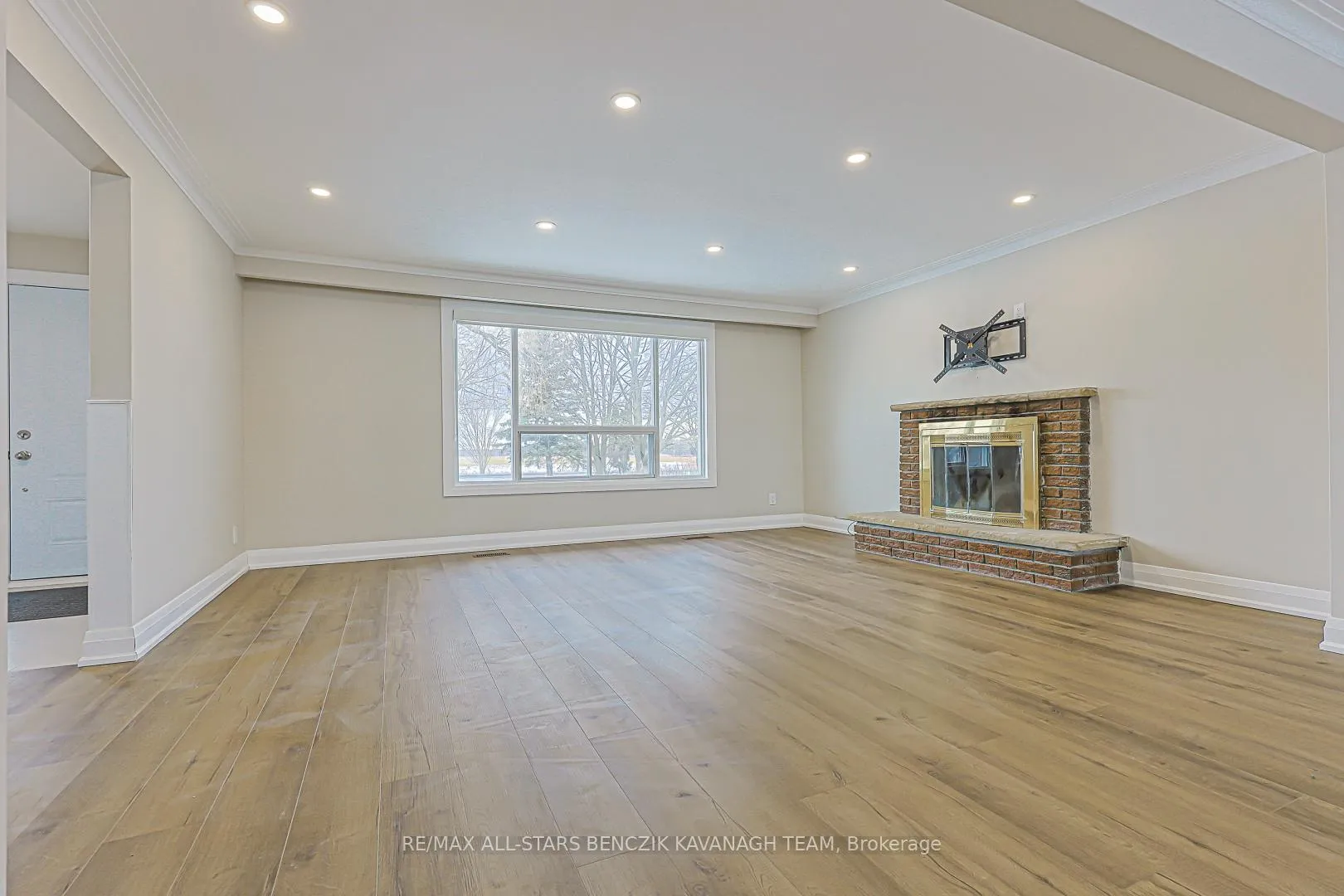 Photo 4 of 11369 Warden Avenue, Markham, Rural Markham — HOMEH