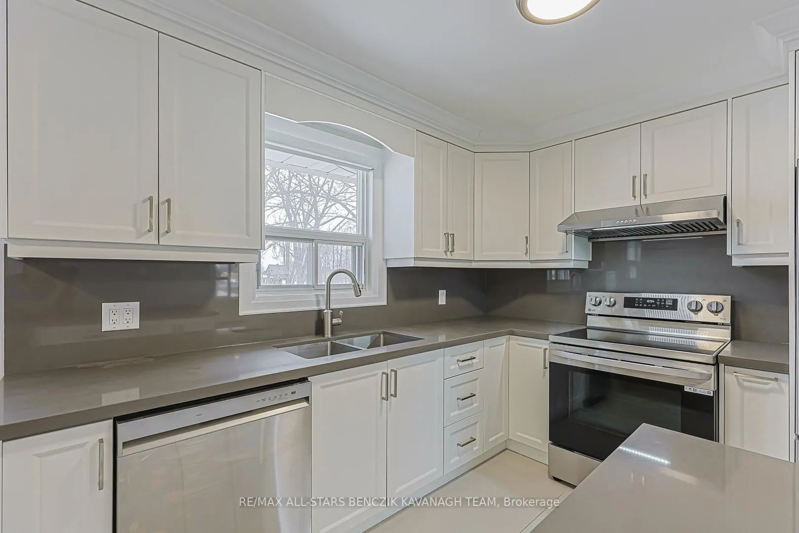 Photo 12 of 11369 Warden Avenue, Markham, Rural Markham — HOMEH