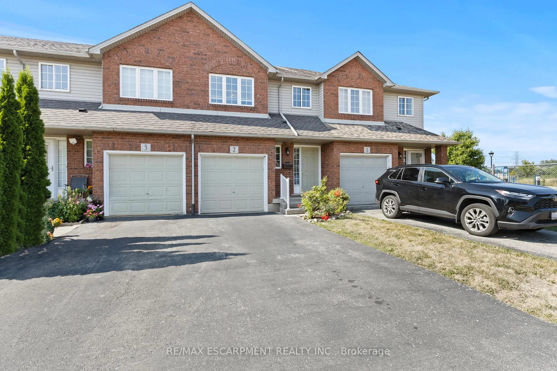 Photo 2 of Unit 2, 134 Terni Boulevard, Hamilton, Allison — HOMEH