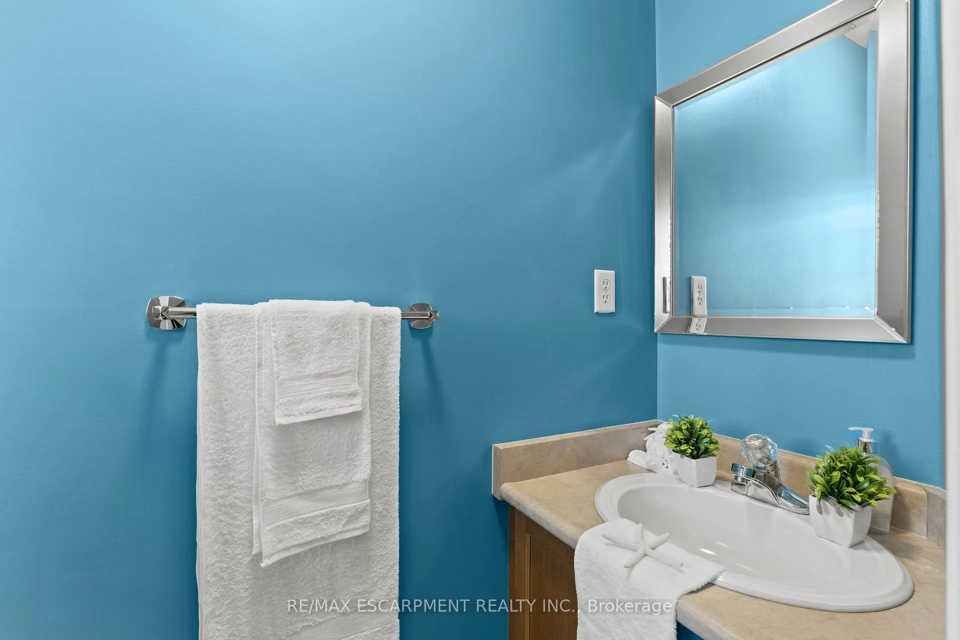 Photo 15 of Unit 2, 134 Terni Boulevard, Hamilton, Allison — HOMEH