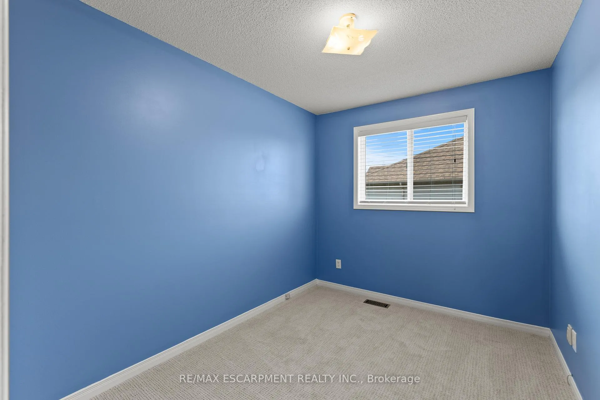 Photo 18 of Unit 2, 134 Terni Boulevard, Hamilton, Allison — HOMEH