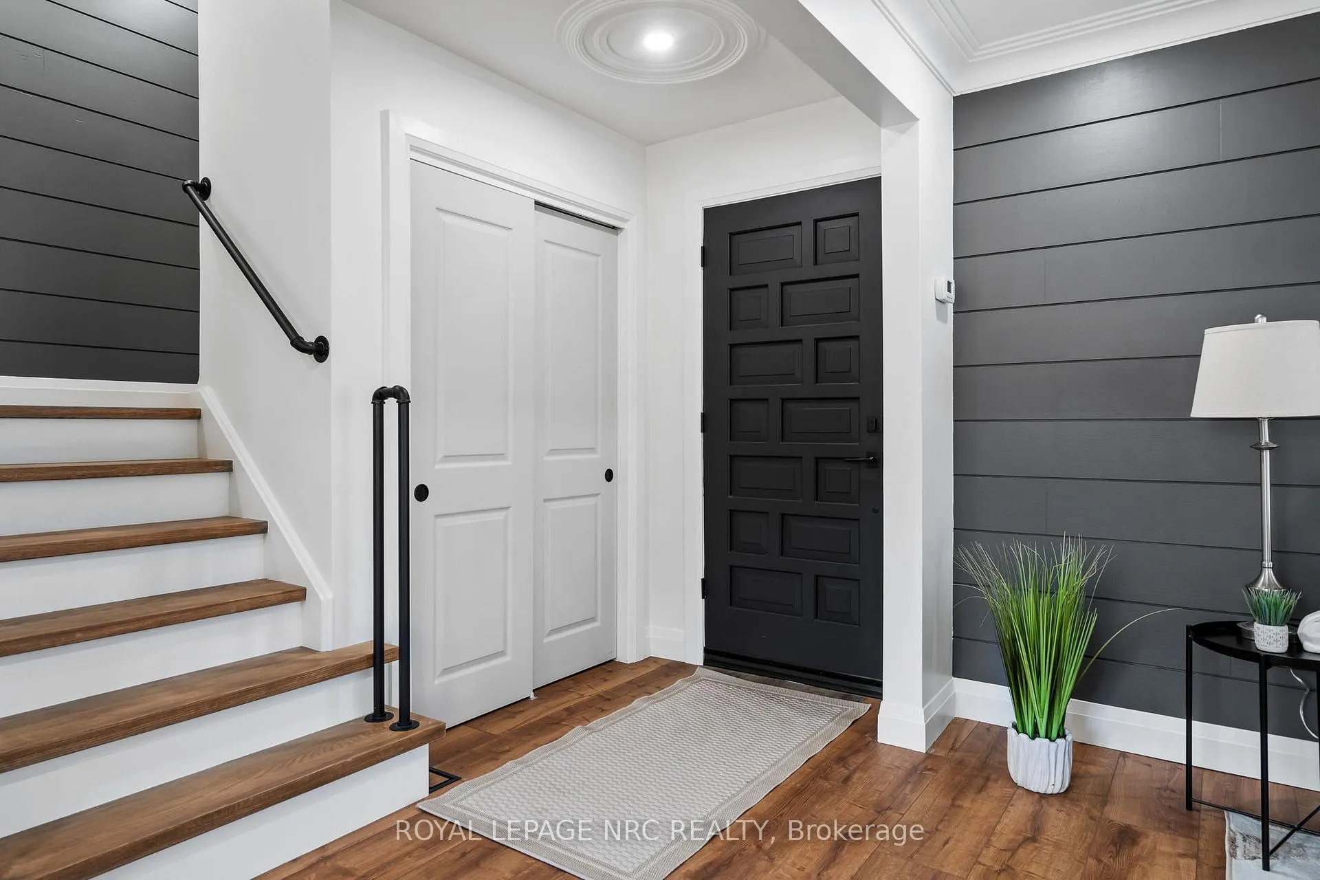 Photo 2 of Unit Upper, 4908 Pettit Avenue, Niagara Falls, Morrison — HOMEH