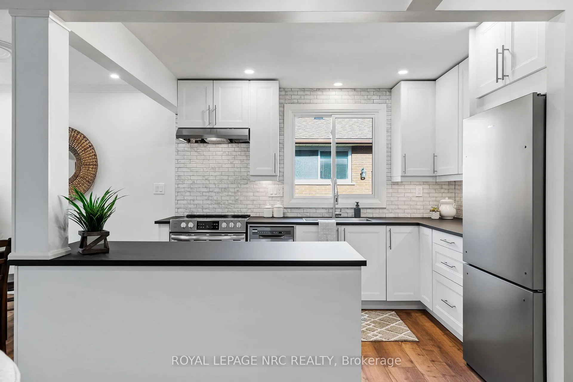 Photo 8 of Unit Upper, 4908 Pettit Avenue, Niagara Falls, Morrison — HOMEH