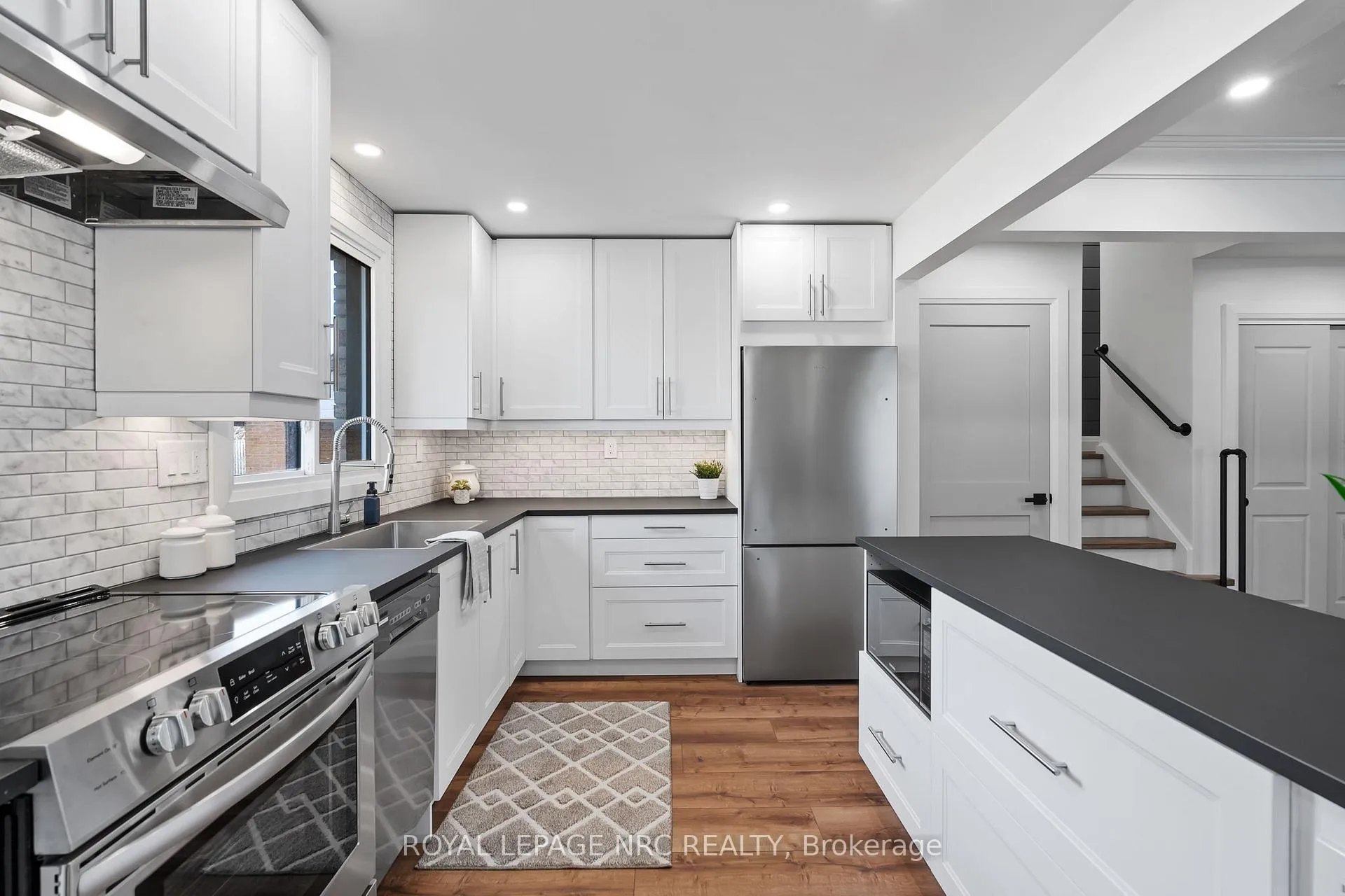 Photo 10 of Unit Upper, 4908 Pettit Avenue, Niagara Falls, Morrison — HOMEH