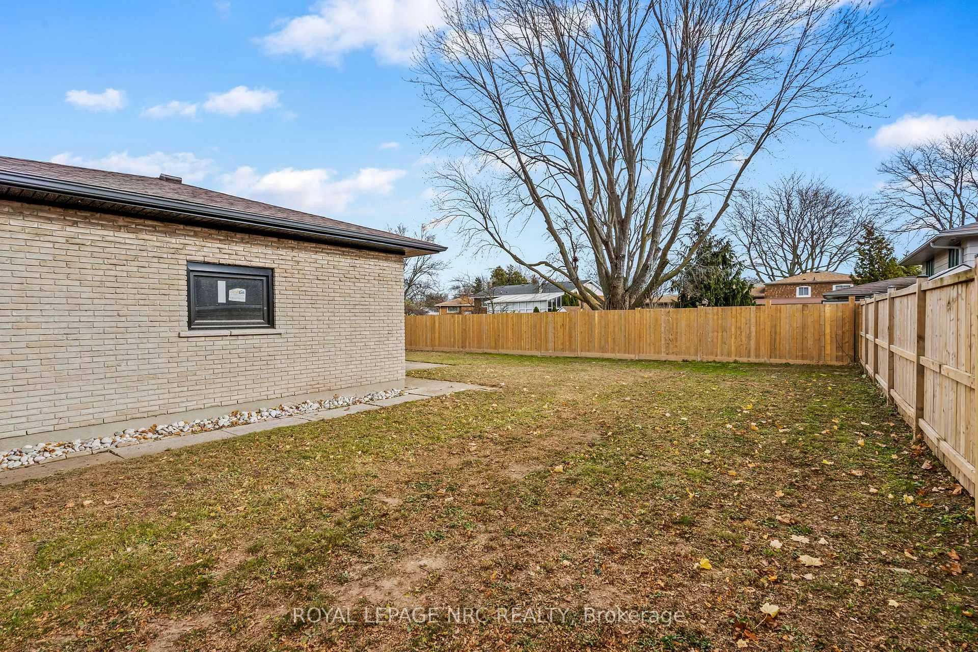 Photo 23 of Unit Upper, 4908 Pettit Avenue, Niagara Falls, Morrison — HOMEH