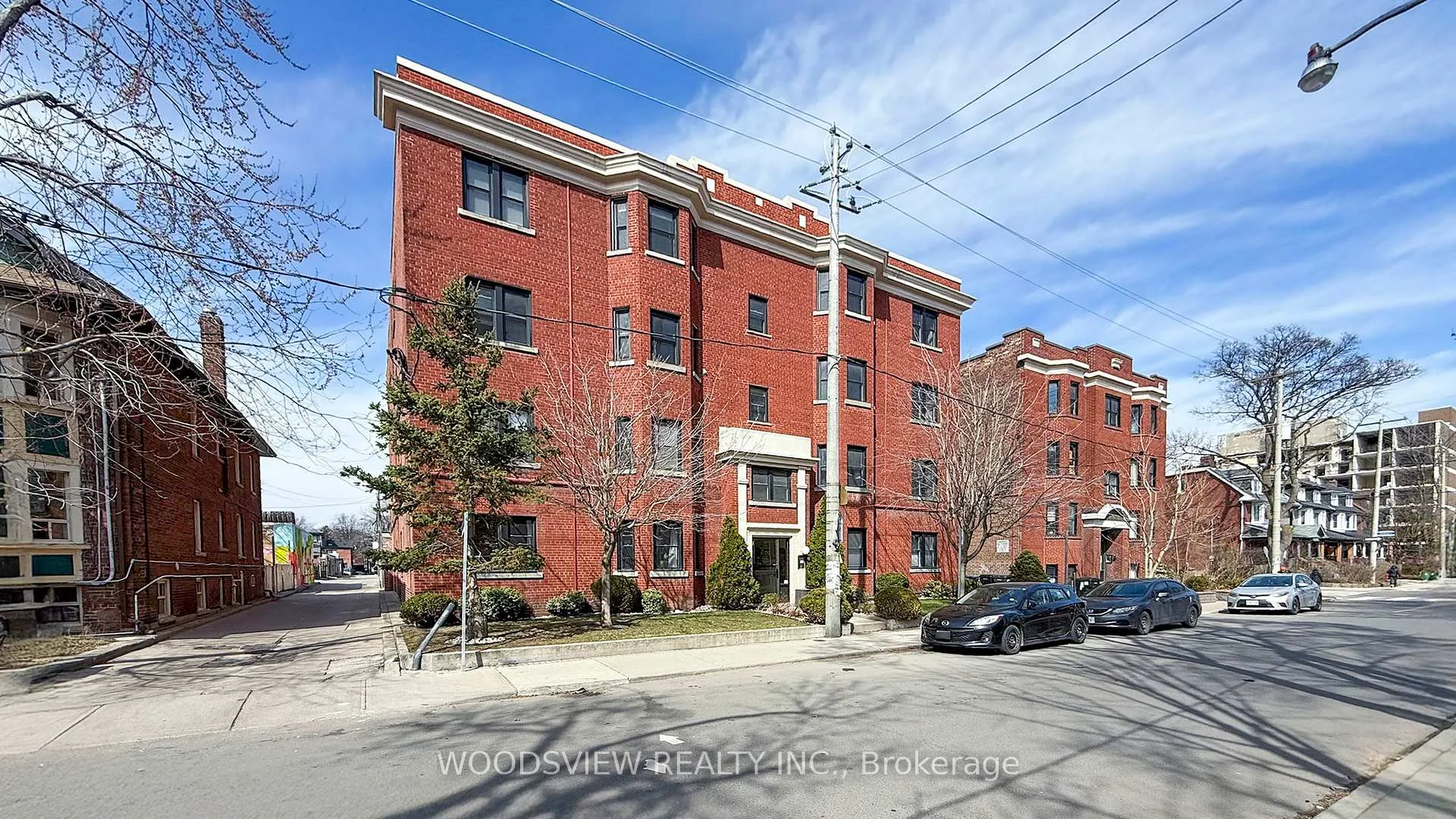 Photo 2 of Unit 5, 42 Barton Avenue, Toronto, The Annex — HOMEH