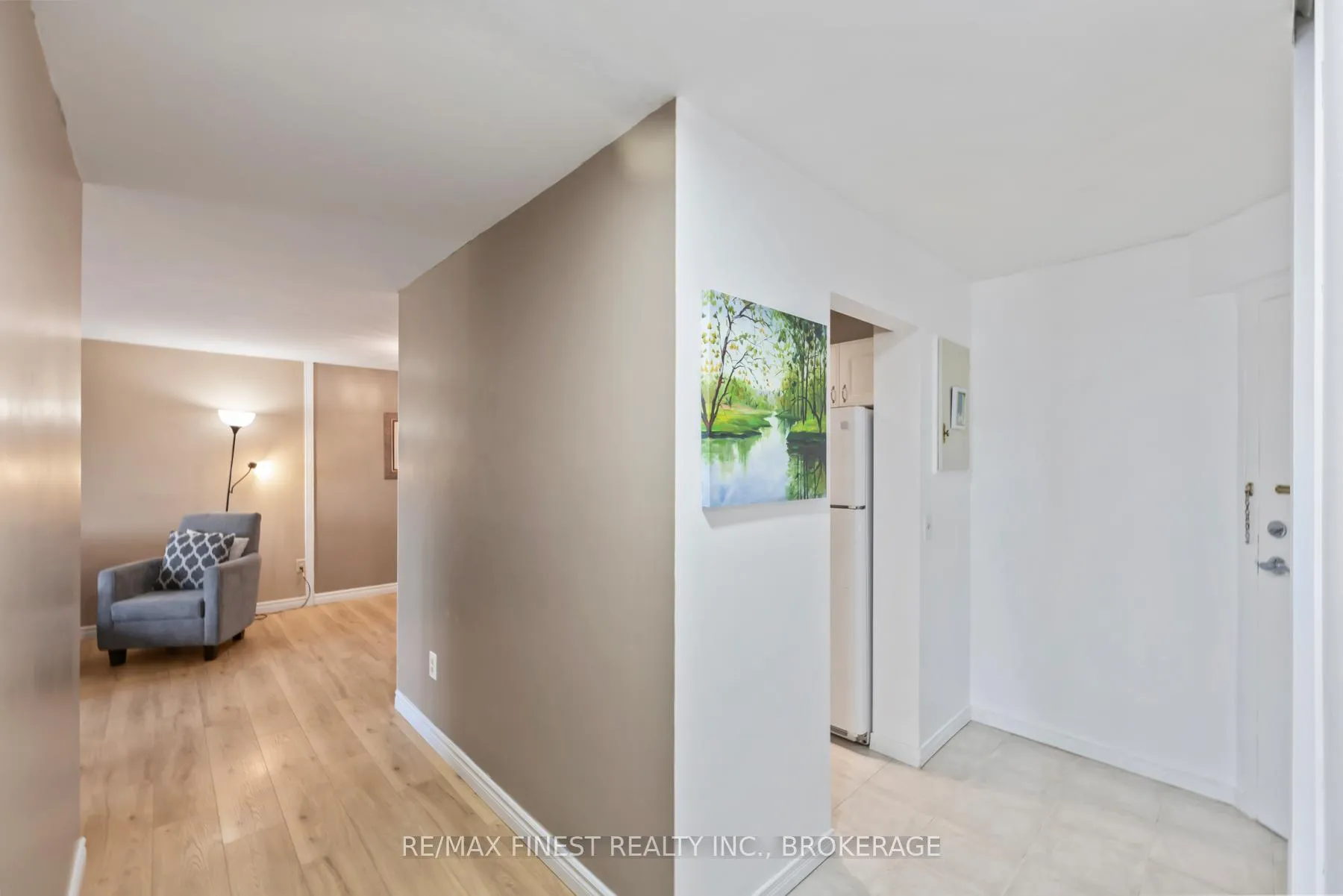 Photo 10 of Unit 102, 334 Queen Mary Road, Kingston, West of Sir John A. Blvd — HOMEH