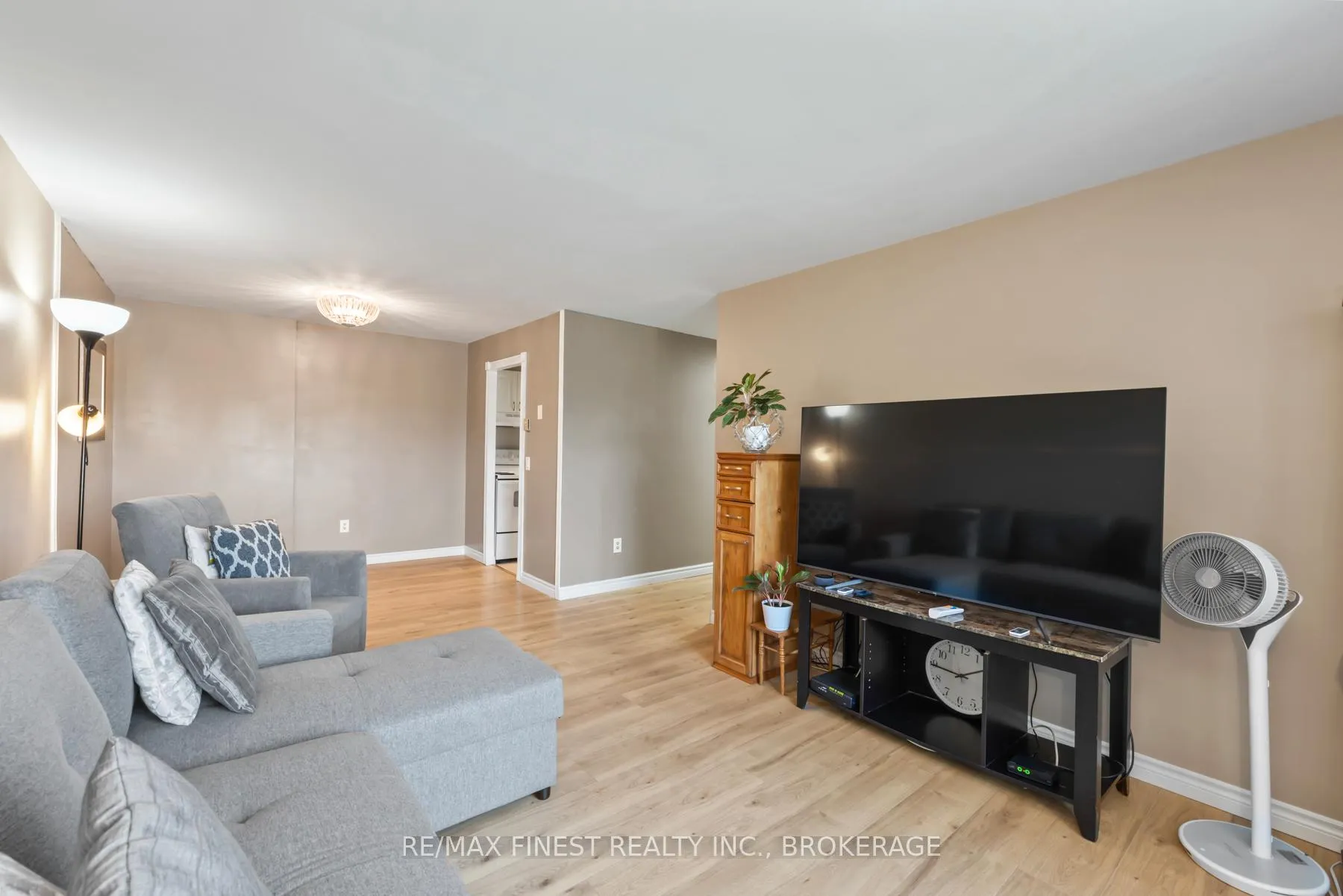 Photo 16 of Unit 102, 334 Queen Mary Road, Kingston, West of Sir John A. Blvd — HOMEH