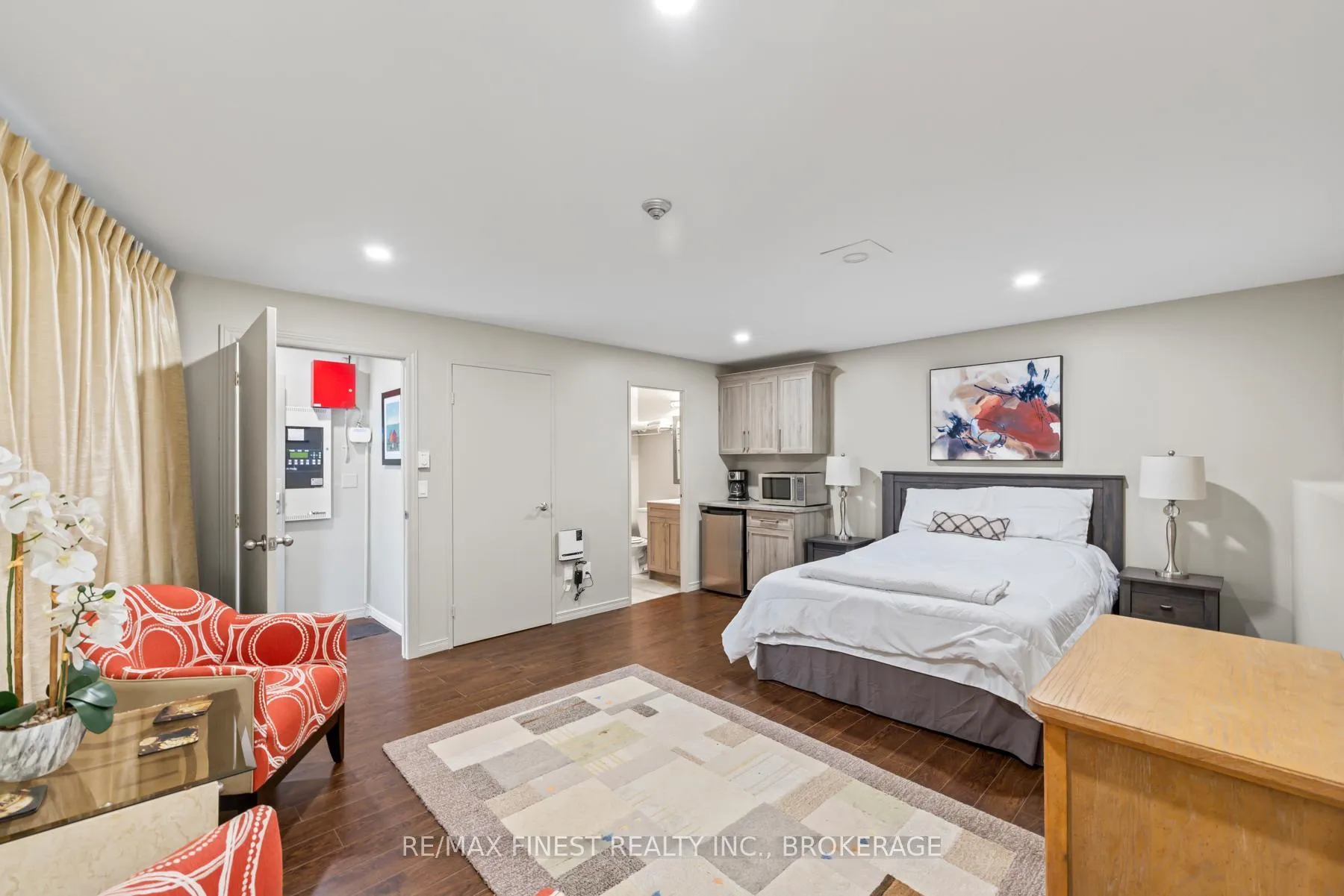Photo 40 of Unit 102, 334 Queen Mary Road, Kingston, West of Sir John A. Blvd — HOMEH