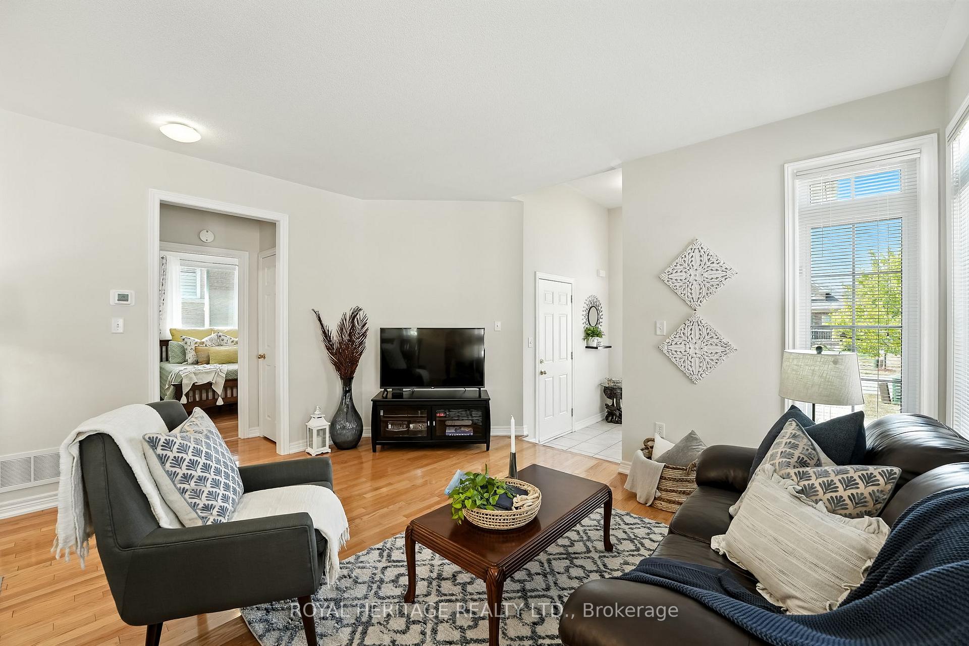 Photo 8 of 67 Albert Street, Clarington, Bowmanville — HOMEH