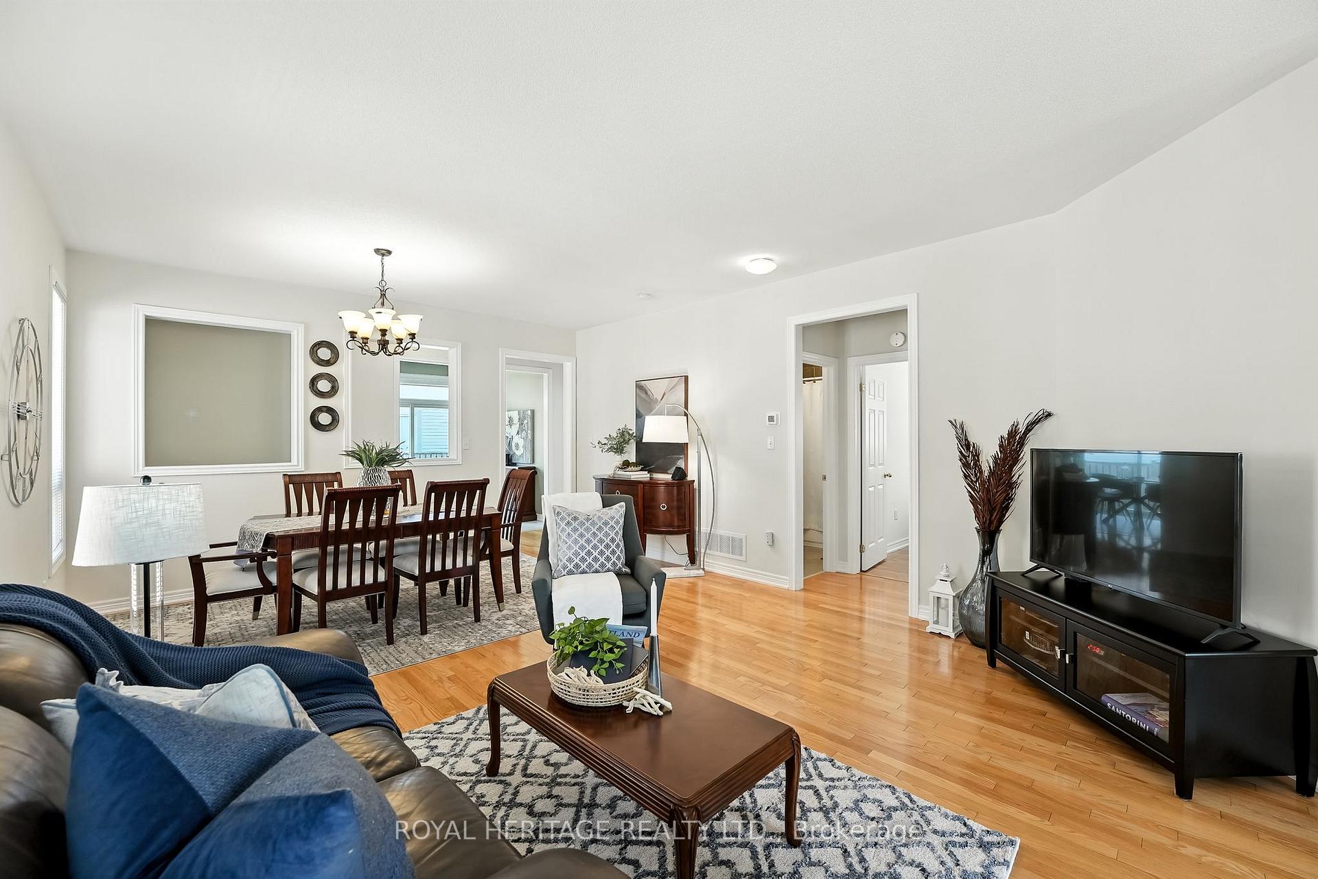 Photo 9 of 67 Albert Street, Clarington, Bowmanville — HOMEH